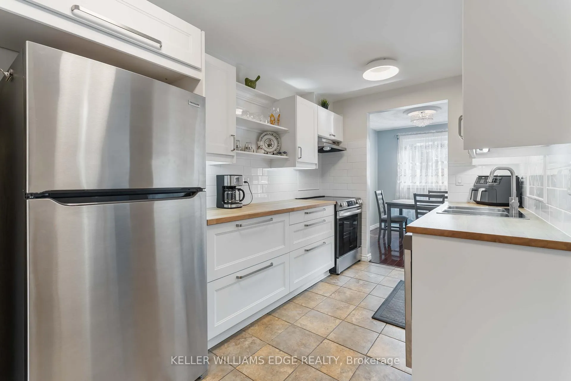 Photo 10 of Unit 22, 300 Rexford Drive, Hamilton, Randall — HOMEH