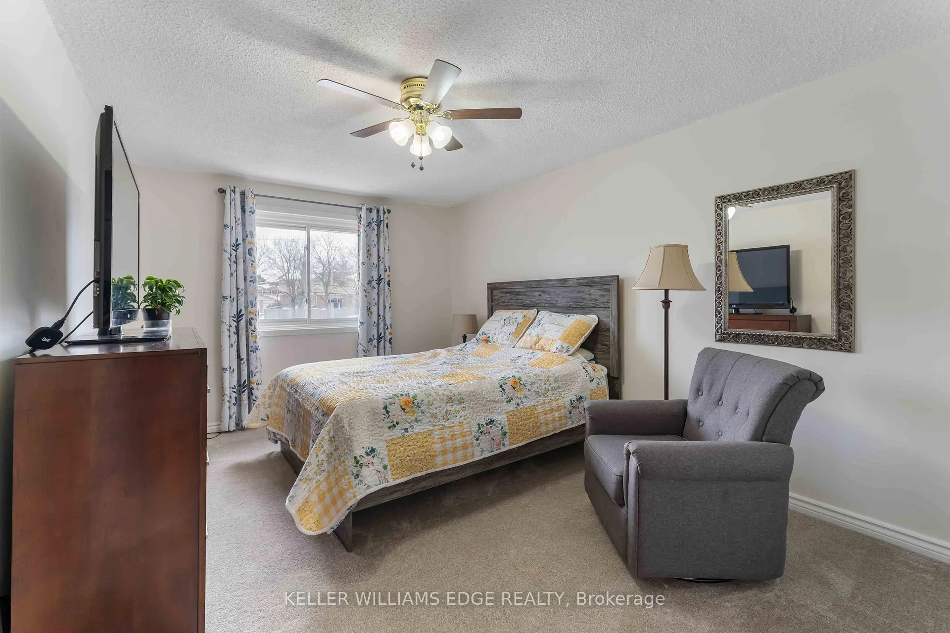 Photo 13 of Unit 22, 300 Rexford Drive, Hamilton, Randall — HOMEH