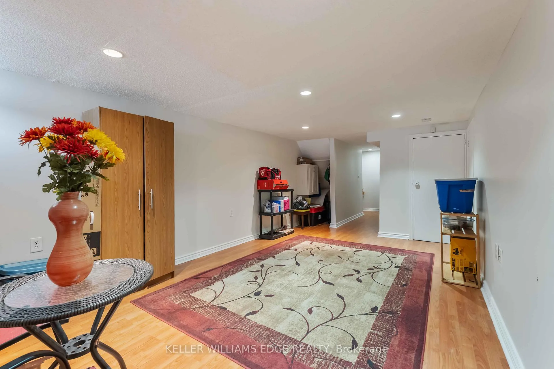 Photo 22 of Unit 22, 300 Rexford Drive, Hamilton, Randall — HOMEH