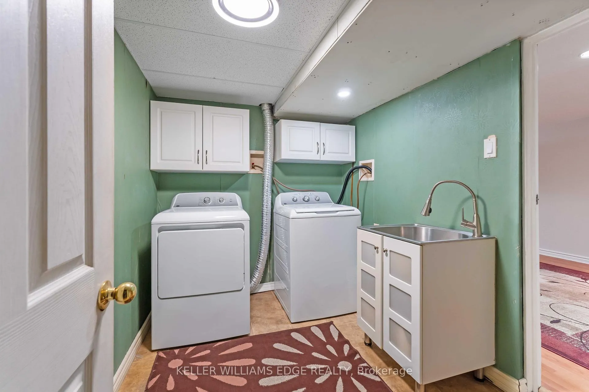 Photo 23 of Unit 22, 300 Rexford Drive, Hamilton, Randall — HOMEH