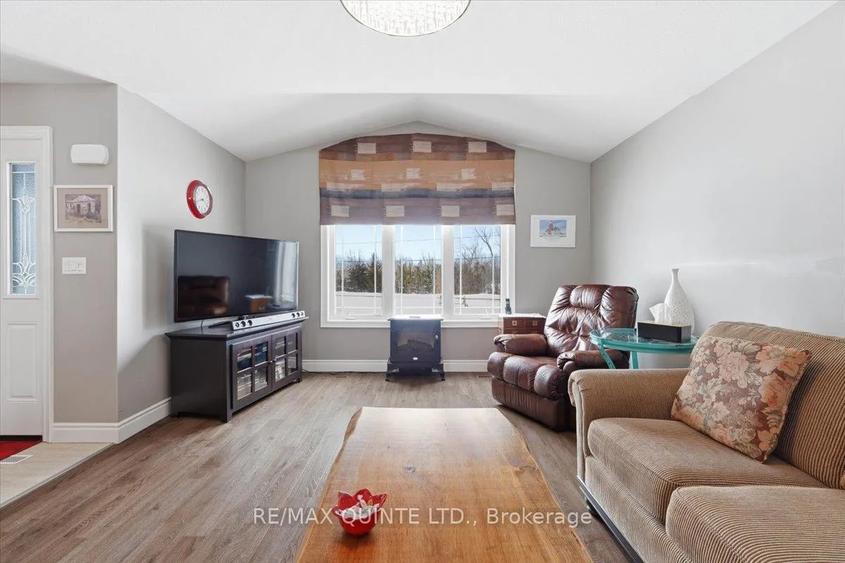 Photo 13 of 355 Mitchells Crossroad, Prince Edward County, North Marysburg Ward — HOMEH