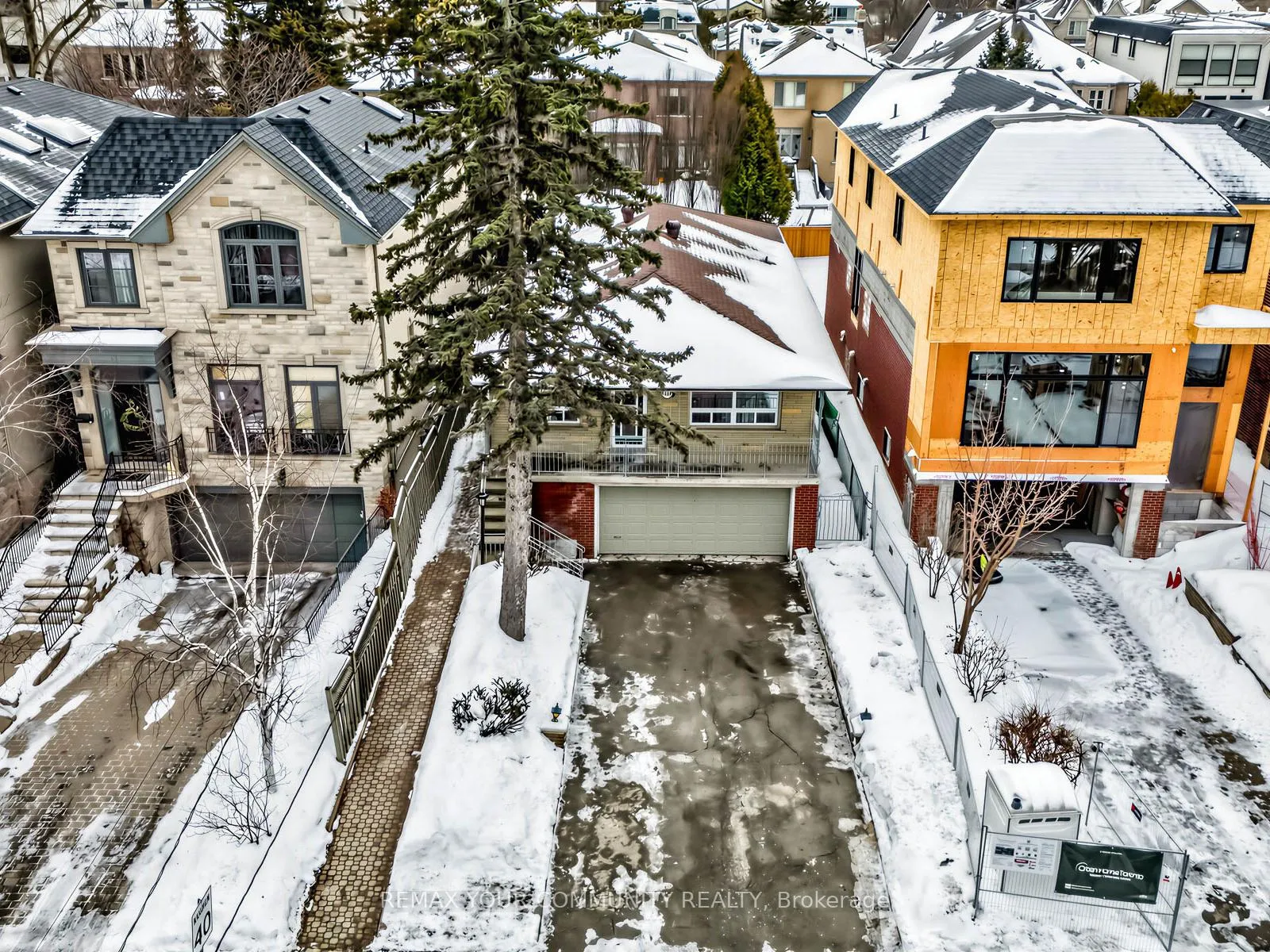 Photo 4 of 401 Melrose Avenue, Toronto, Bedford Park-Nortown — HOMEH