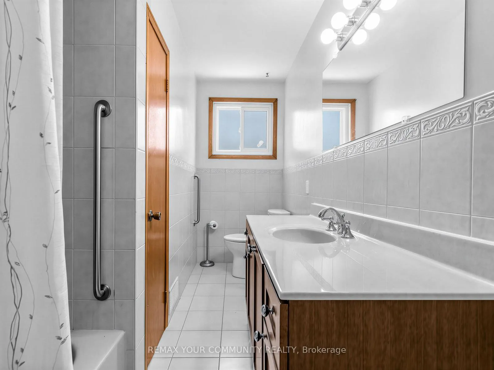 Photo 22 of 401 Melrose Avenue, Toronto, Bedford Park-Nortown — HOMEH