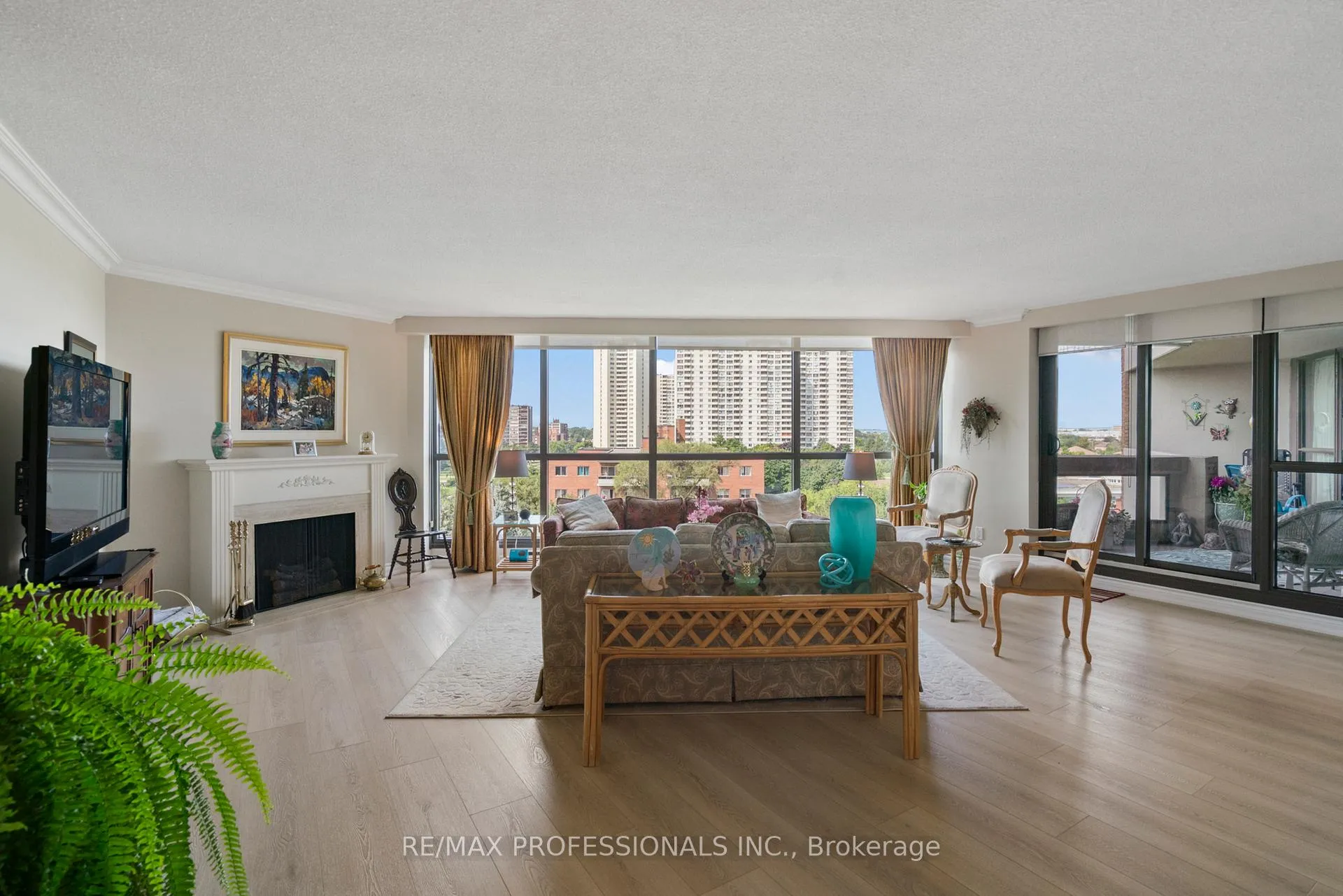 Photo 13 of Unit 808, 2000 Islington Avenue, Etobicoke, Kingsview Village-The Westway — HOMEH