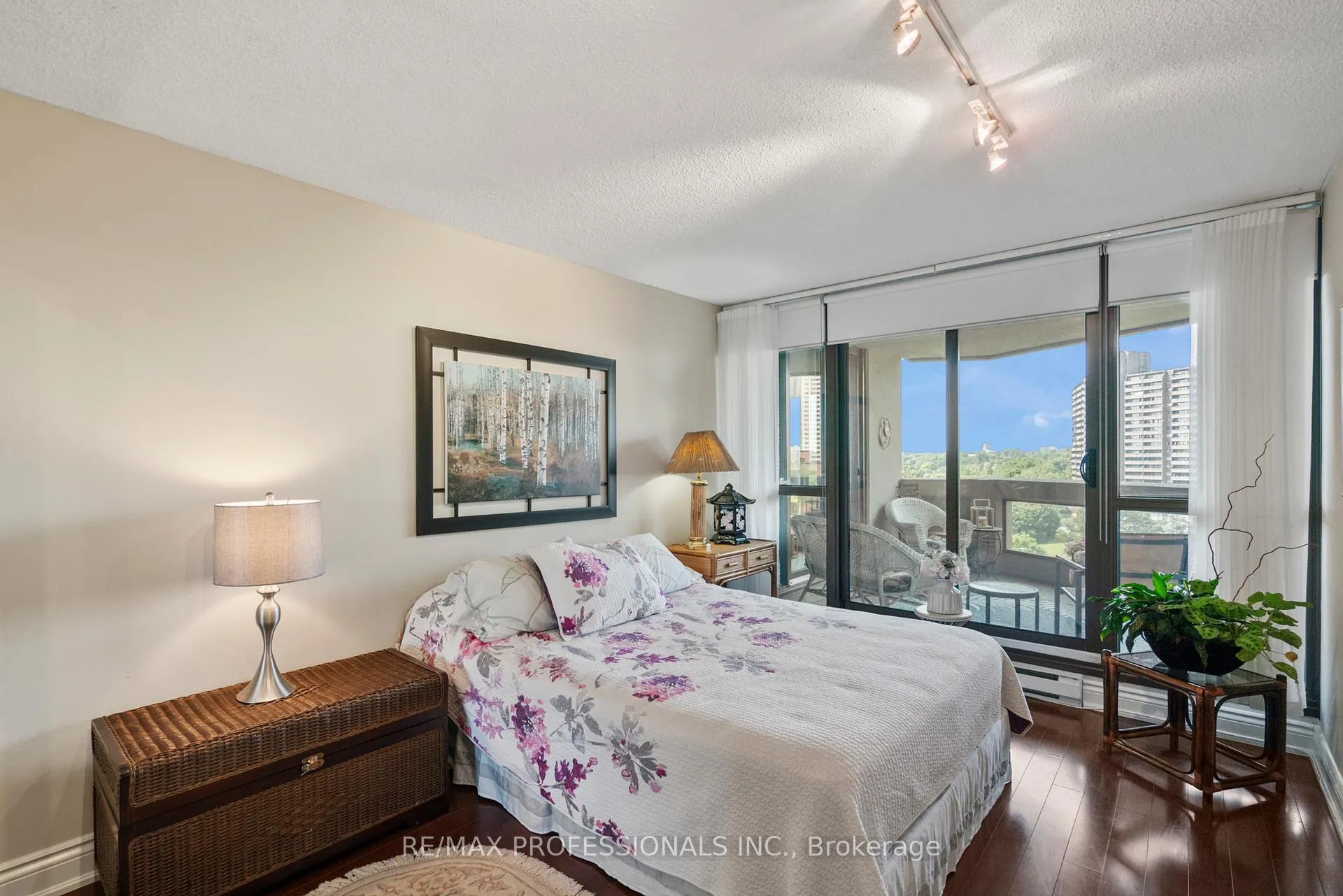 Photo 19 of Unit 808, 2000 Islington Avenue, Etobicoke, Kingsview Village-The Westway — HOMEH