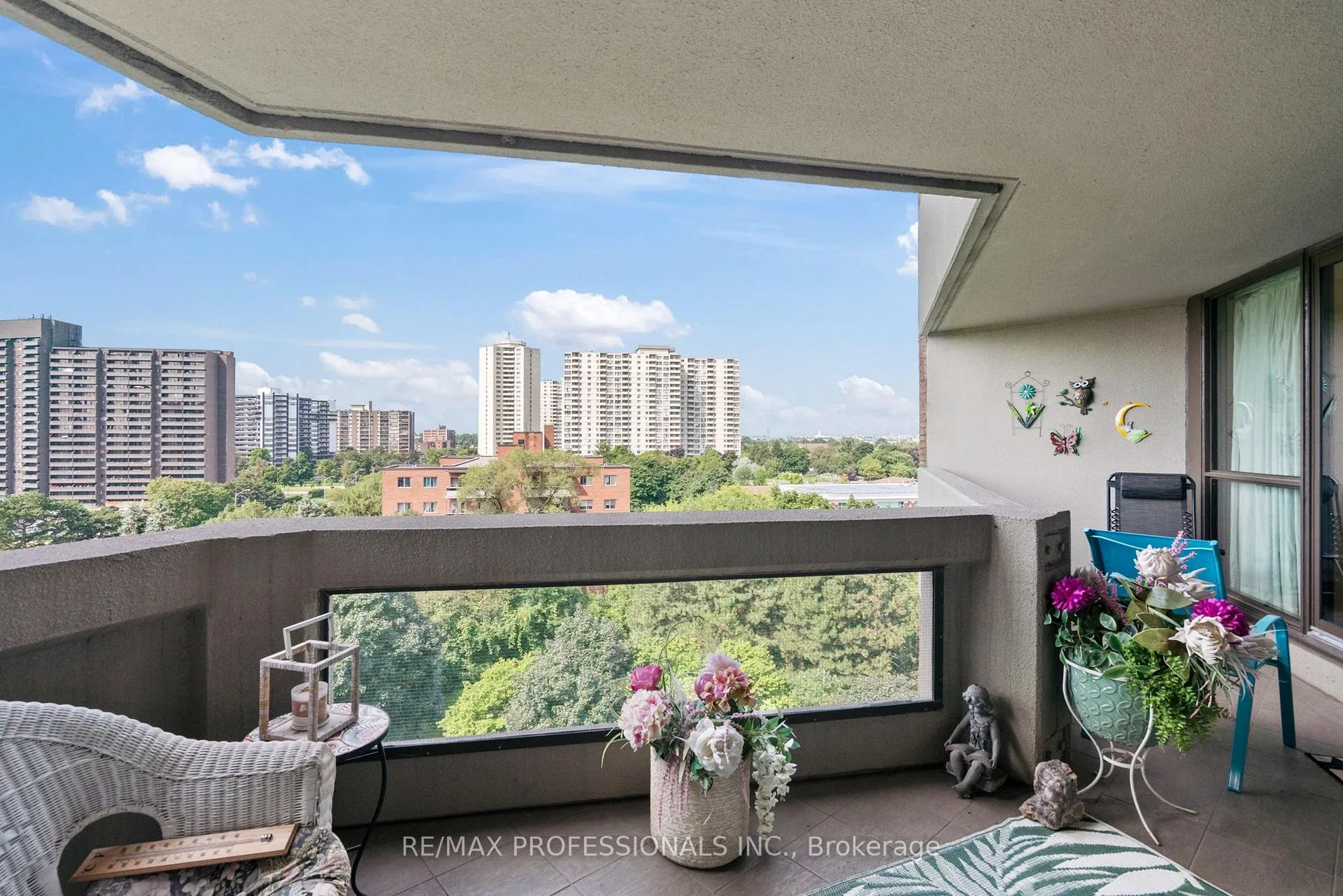 Photo 23 of Unit 808, 2000 Islington Avenue, Etobicoke, Kingsview Village-The Westway — HOMEH