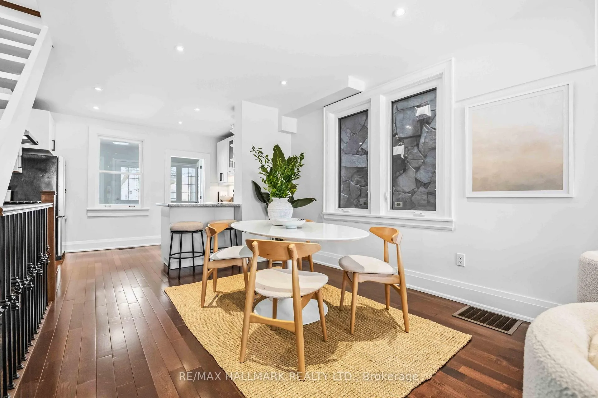 Photo 9 of 95 Chisholm Avenue, Toronto, Woodbine-Lumsden — HOMEH