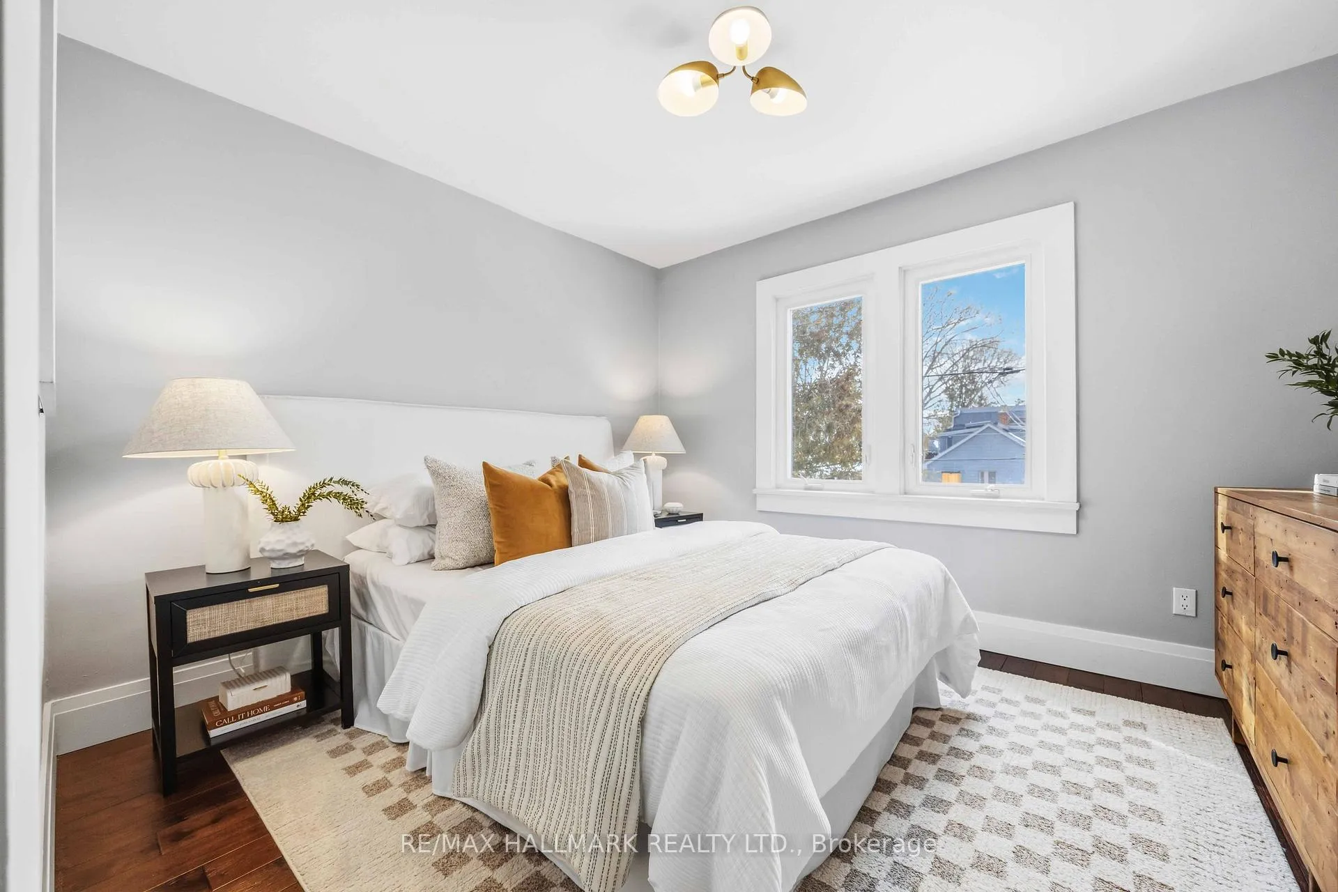 Photo 14 of 95 Chisholm Avenue, Toronto, Woodbine-Lumsden — HOMEH