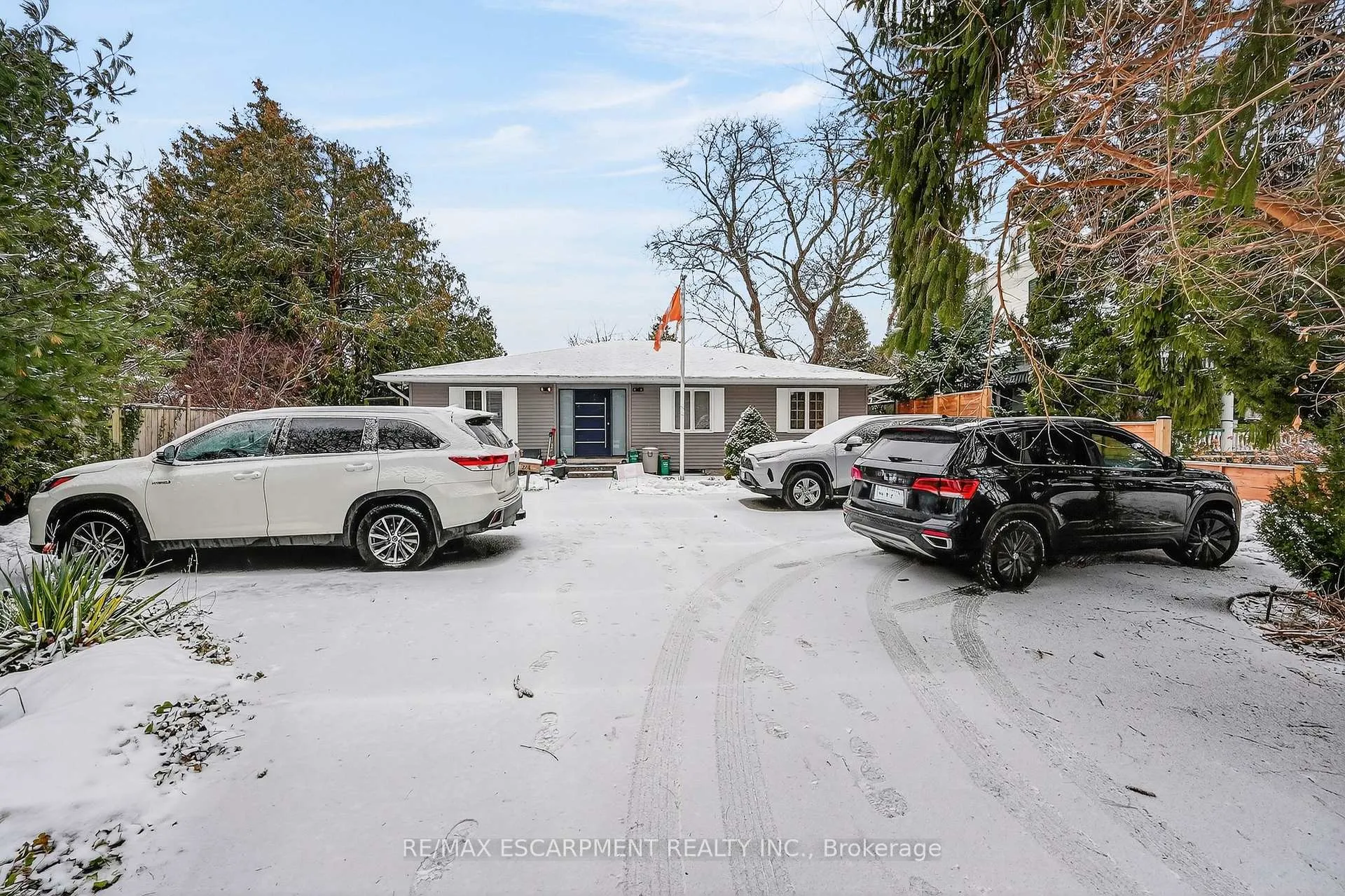 Photo 16 of Unit Lower, 214 Main Street E, Grimsby, Grimsby East — HOMEH
