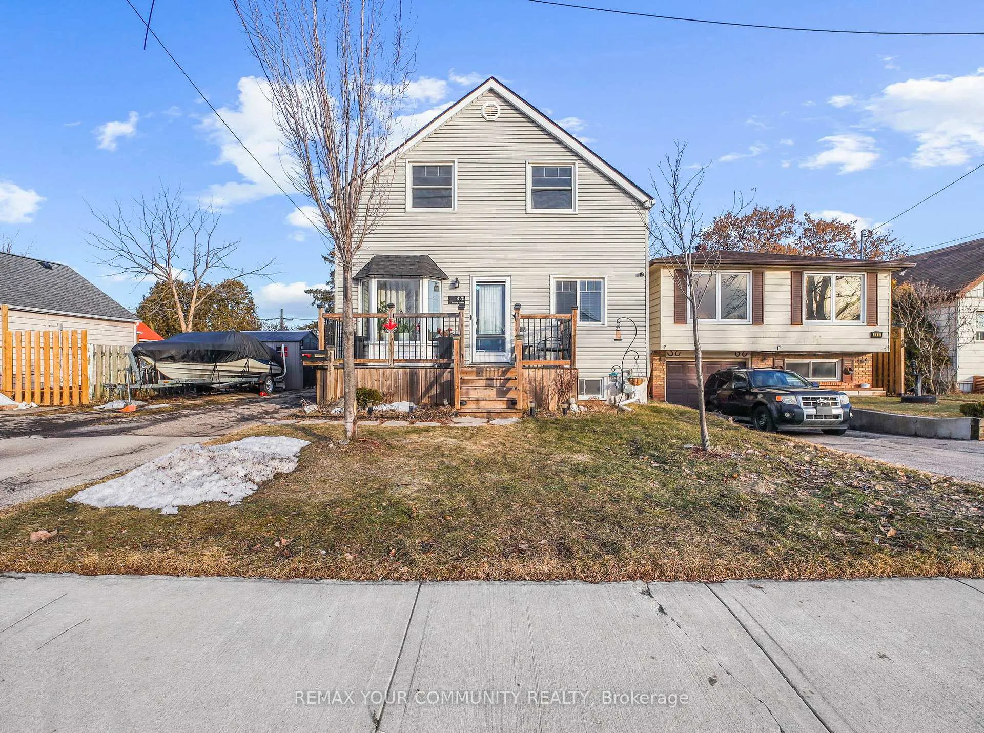 Front of 420 Waverly Street