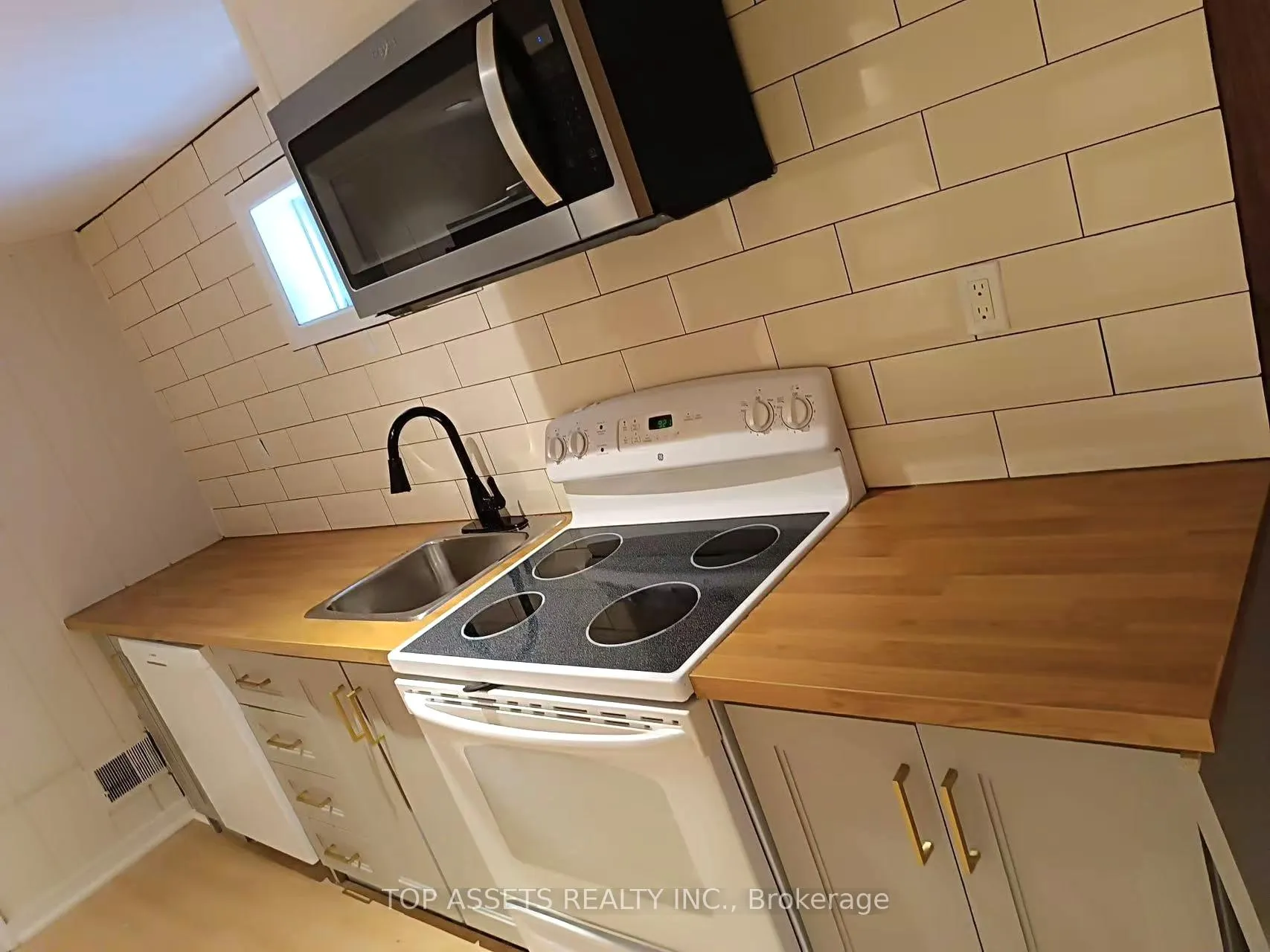 Photo 1 of Unit lower, 21 Welbourn Drive, Hamilton, Balfour — HOMEH
