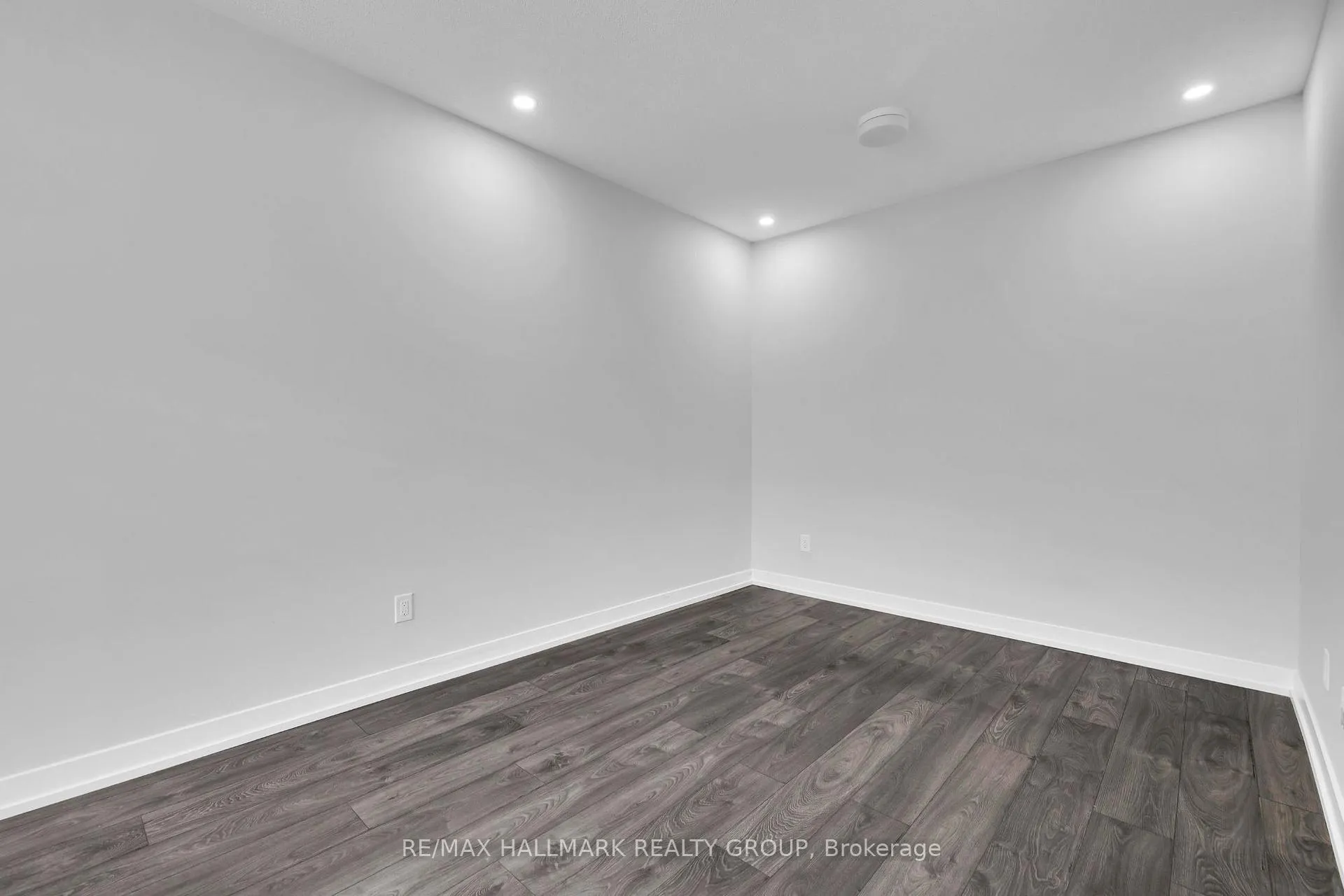 Photo 13 of 233 Anyolite Private, Ottawa, Barrhaven - Heritage Park — HOMEH