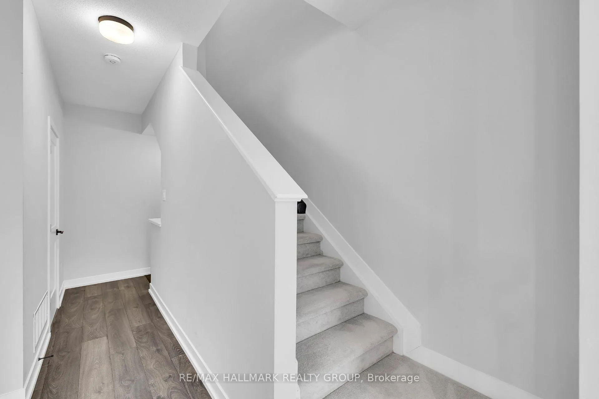 Photo 23 of 233 Anyolite Private, Ottawa, Barrhaven - Heritage Park — HOMEH