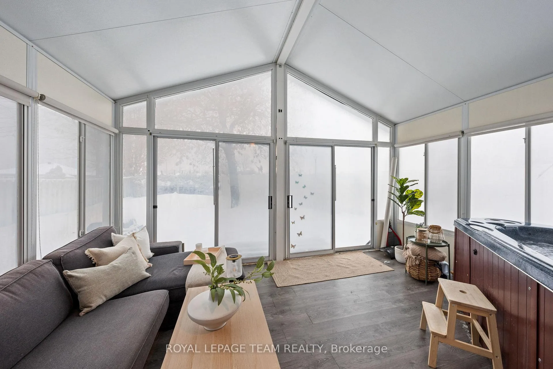 Photo 10 of 230 Allan Street, Smiths Falls — HOMEH