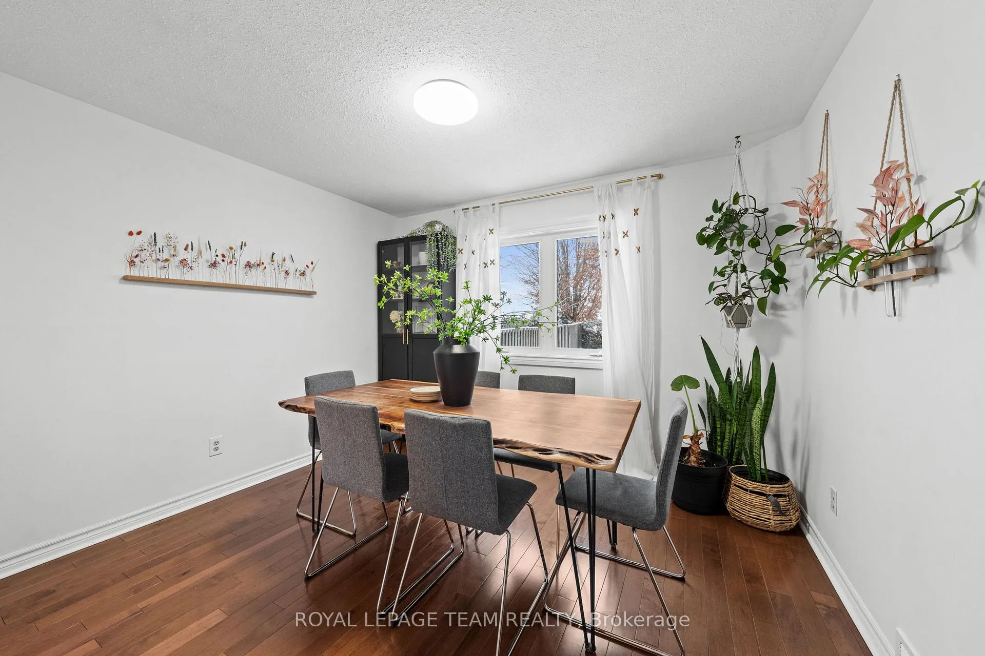 Photo 13 of 230 Allan Street, Smiths Falls — HOMEH
