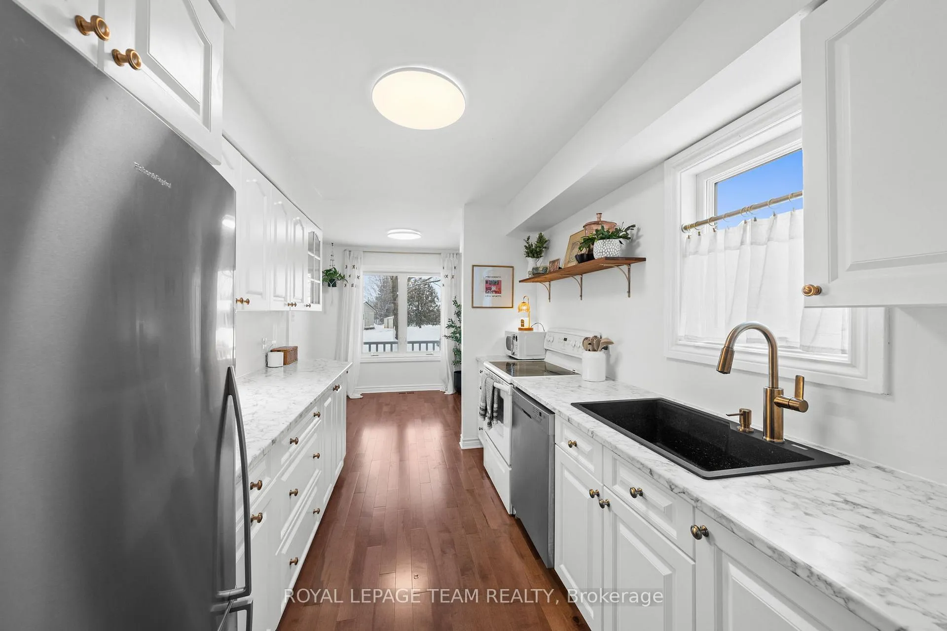 Photo 15 of 230 Allan Street, Smiths Falls — HOMEH
