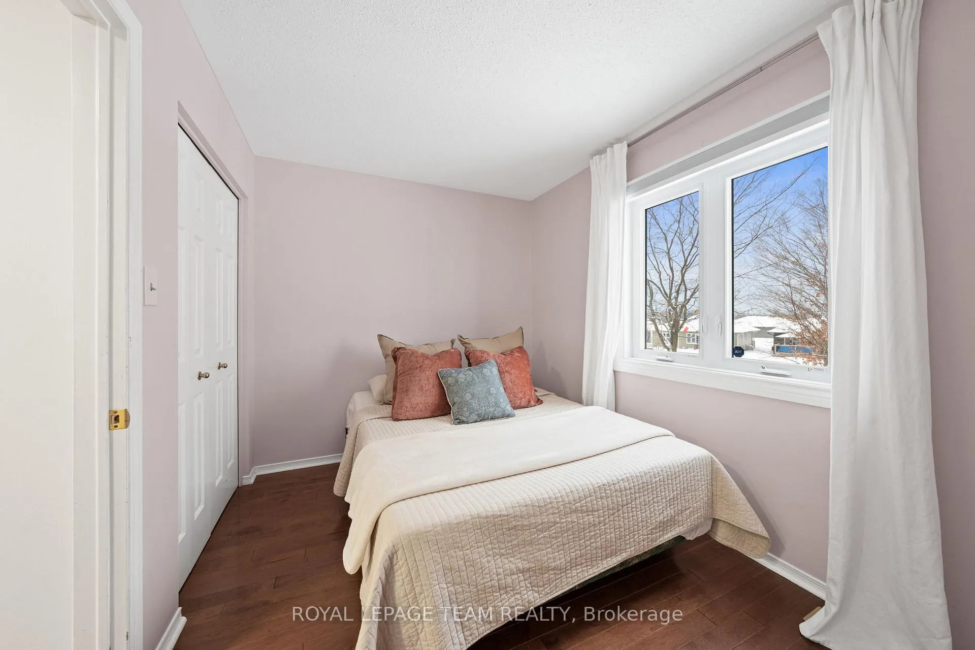 Photo 33 of 230 Allan Street, Smiths Falls — HOMEH