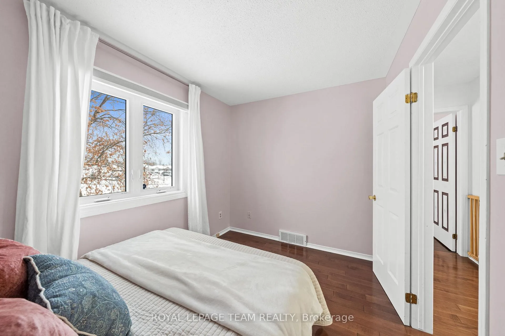 Photo 34 of 230 Allan Street, Smiths Falls — HOMEH