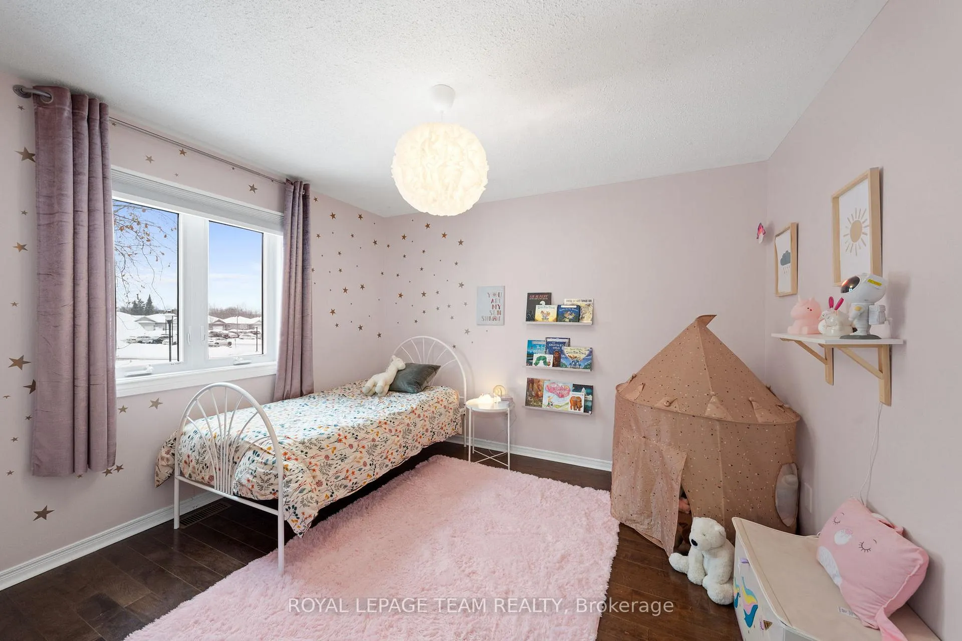 Photo 35 of 230 Allan Street, Smiths Falls — HOMEH