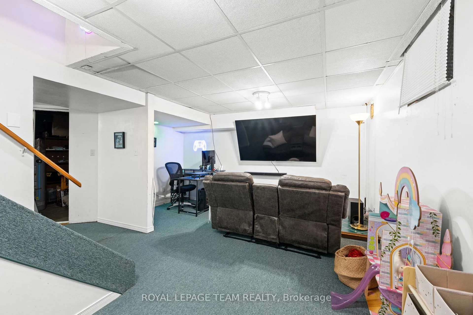 Photo 42 of 230 Allan Street, Smiths Falls — HOMEH