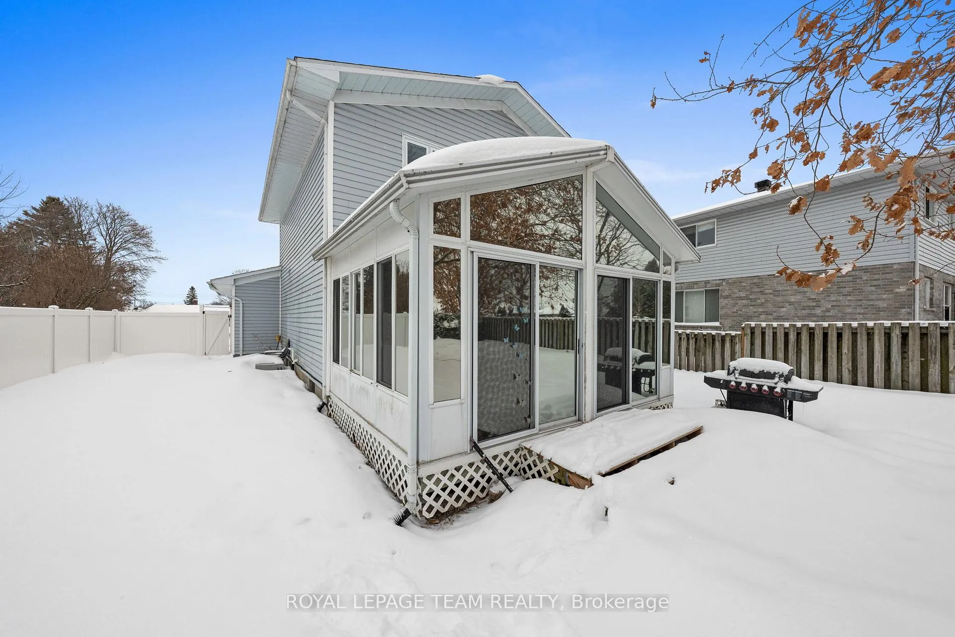 Photo 45 of 230 Allan Street, Smiths Falls — HOMEH
