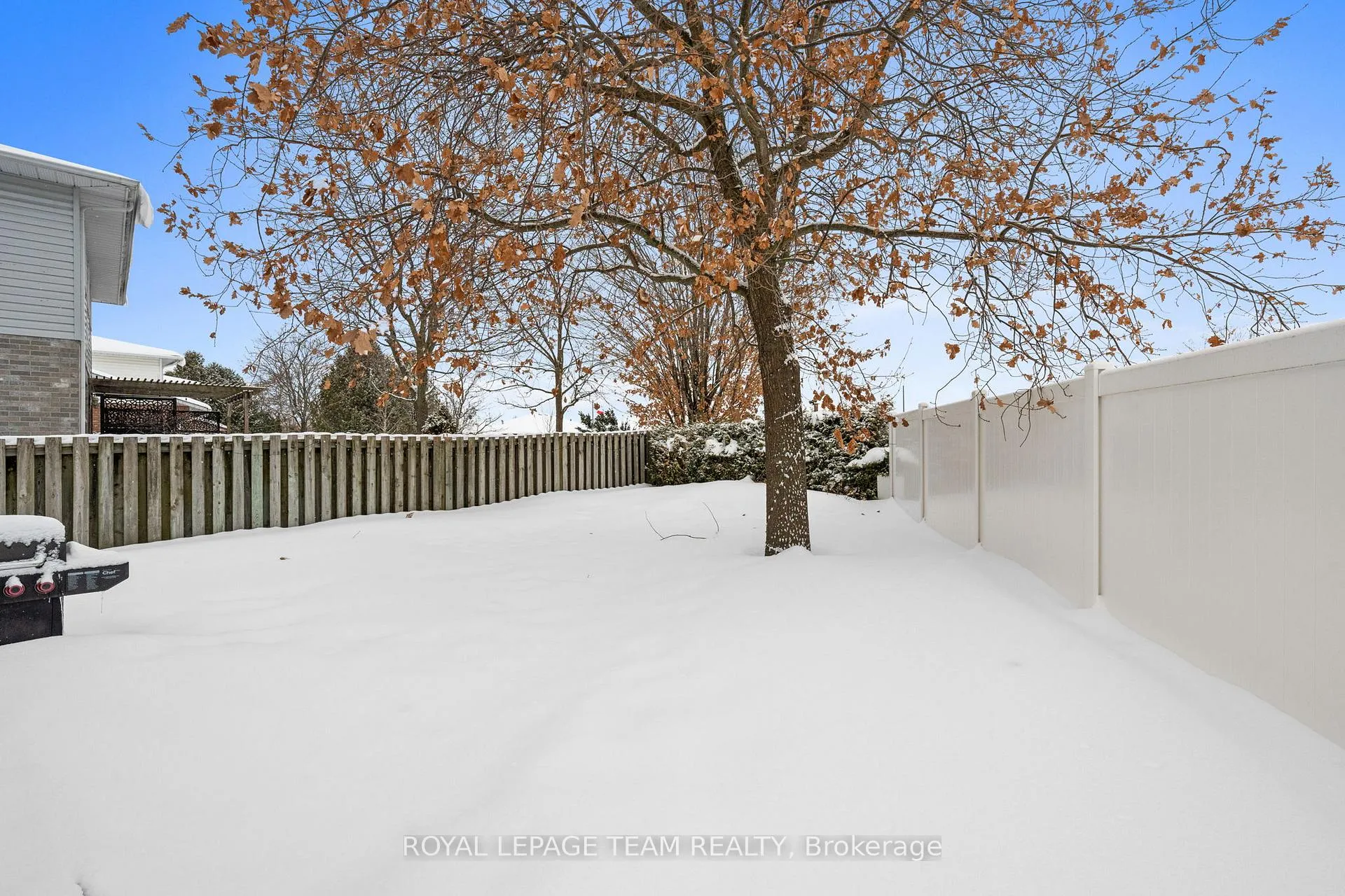 Photo 46 of 230 Allan Street, Smiths Falls — HOMEH