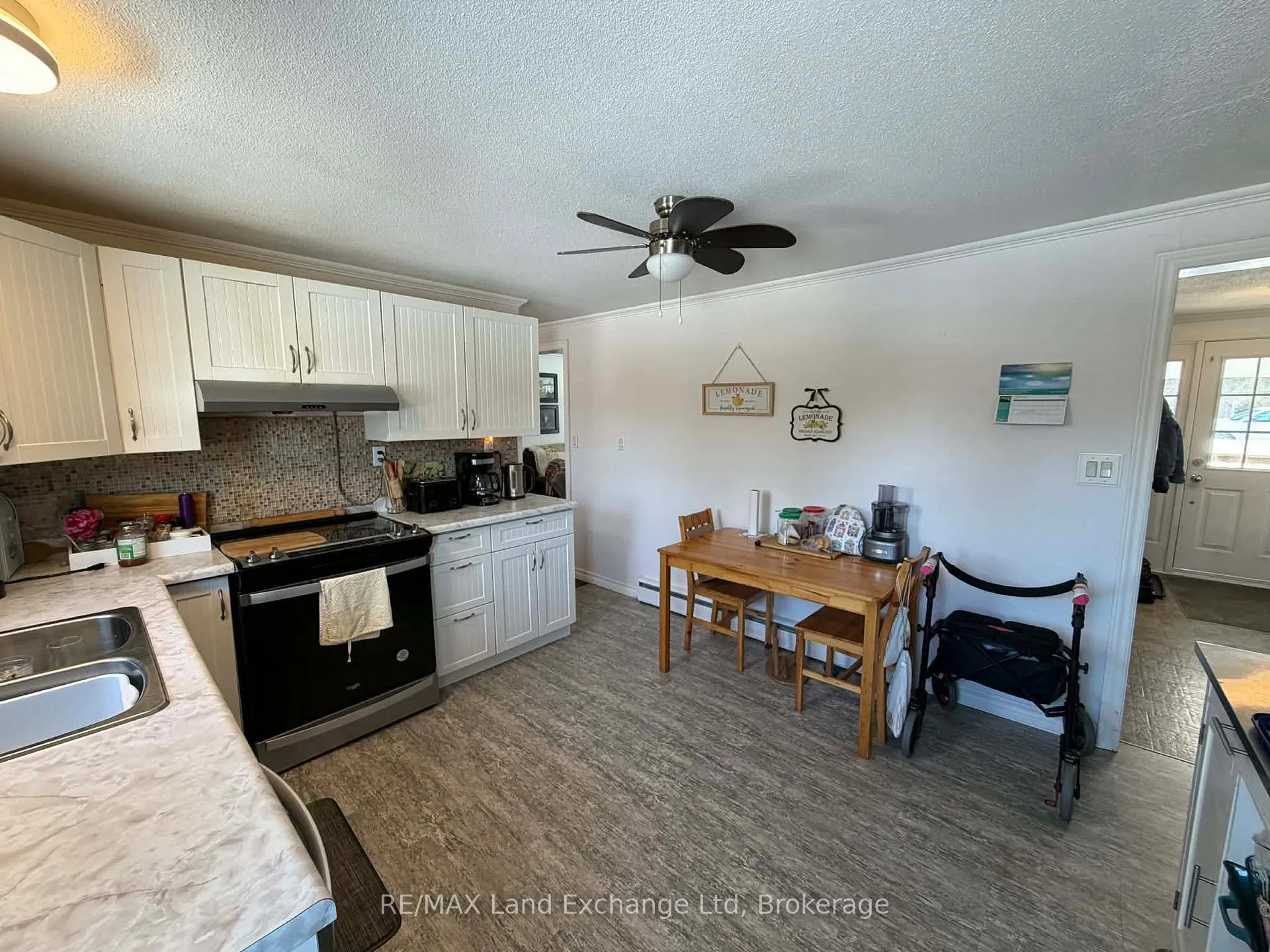 Photo 7 of 246 Diagonal Road, North Huron, Wingham — HOMEH