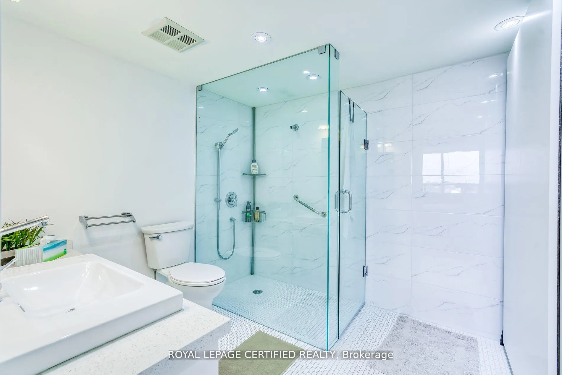 Photo 18 of Unit 505, 320 Mill Street S, Brampton, Brampton South — HOMEH