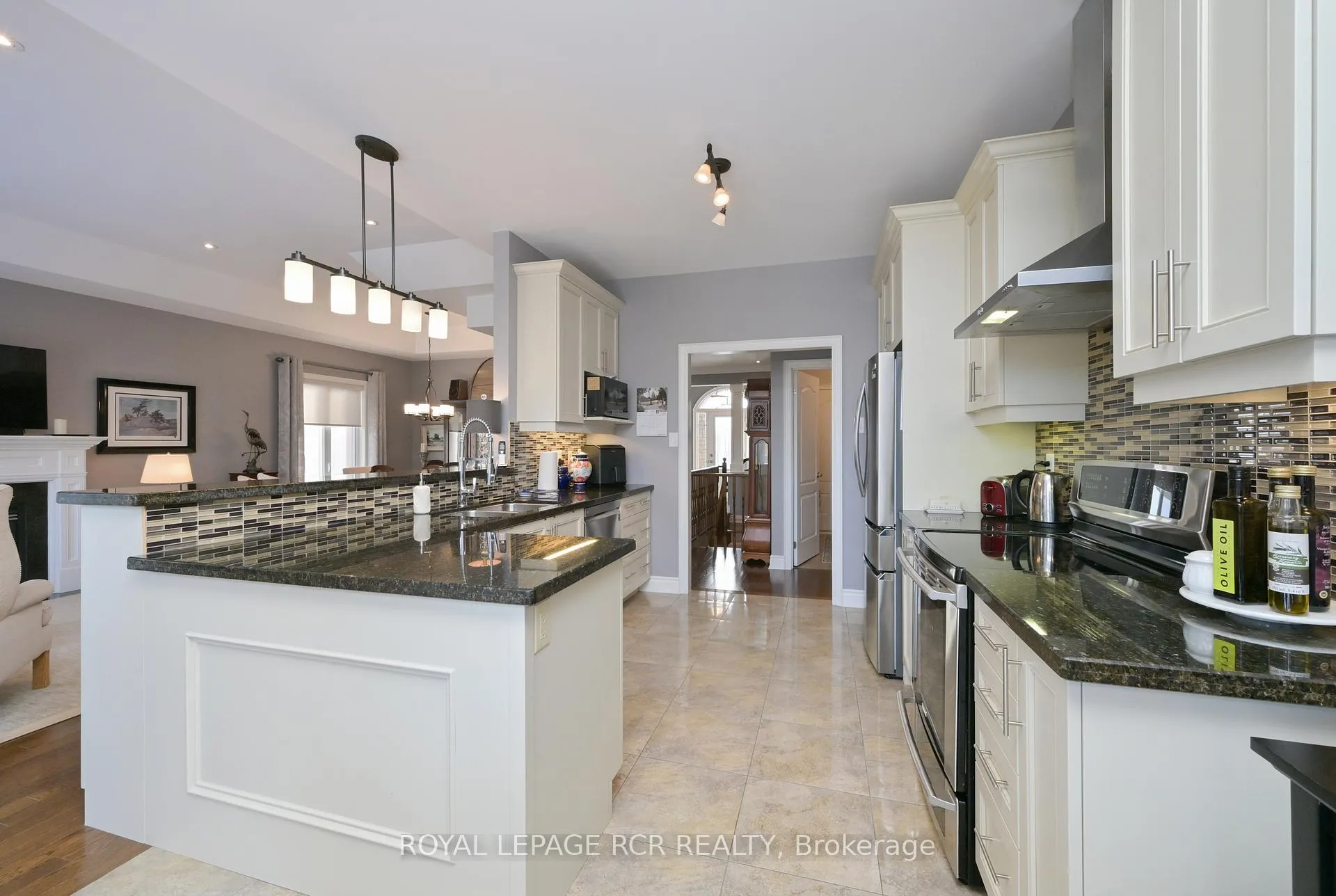Photo 6 of 141 Ridge Way, New Tecumseth, Alliston — HOMEH