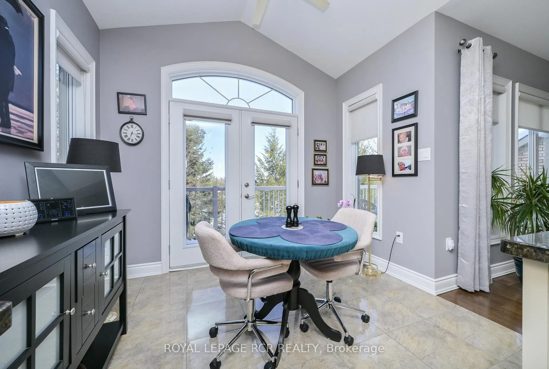 Photo 8 of 141 Ridge Way, New Tecumseth, Alliston — HOMEH