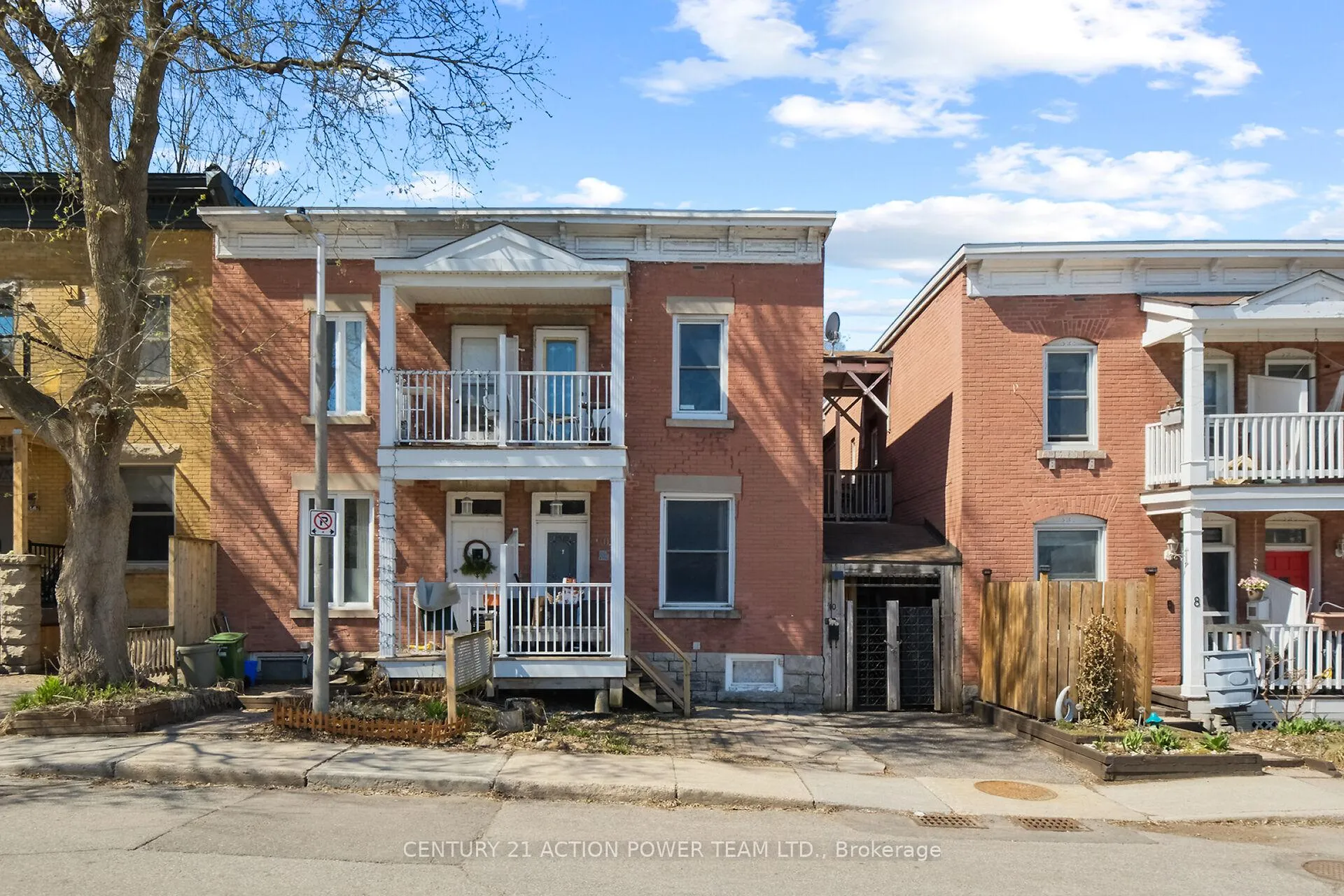 Photo 1 of 10 Lower Charlotte Street, Ottawa, Lower Town — HOMEH