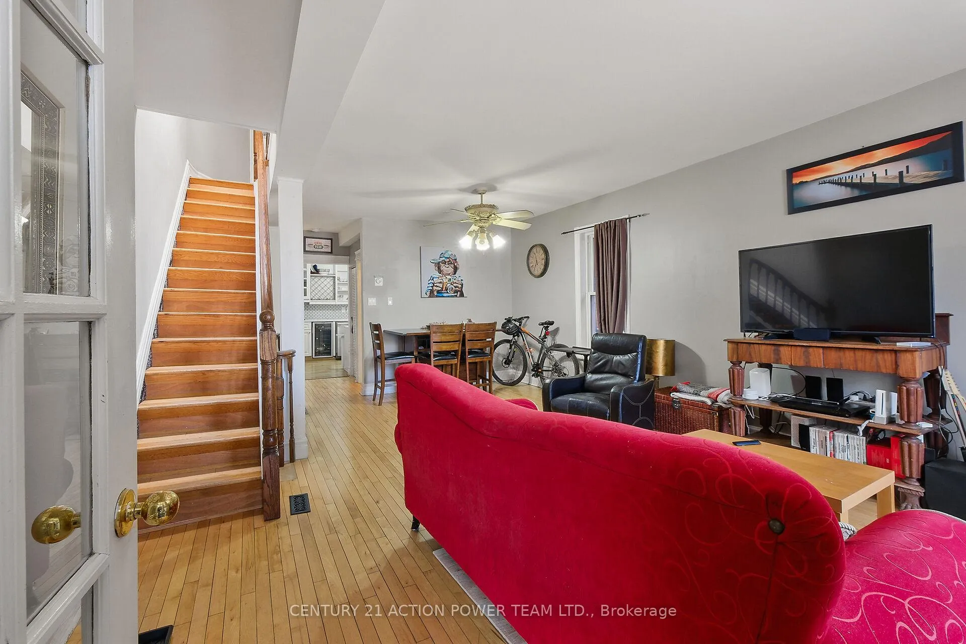 Photo 4 of 10 Lower Charlotte Street, Ottawa, Lower Town — HOMEH