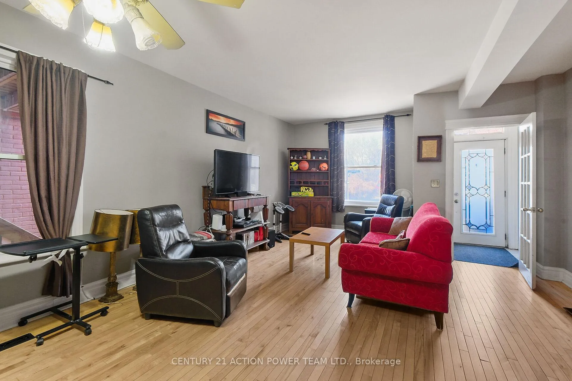 Photo 5 of 10 Lower Charlotte Street, Ottawa, Lower Town — HOMEH