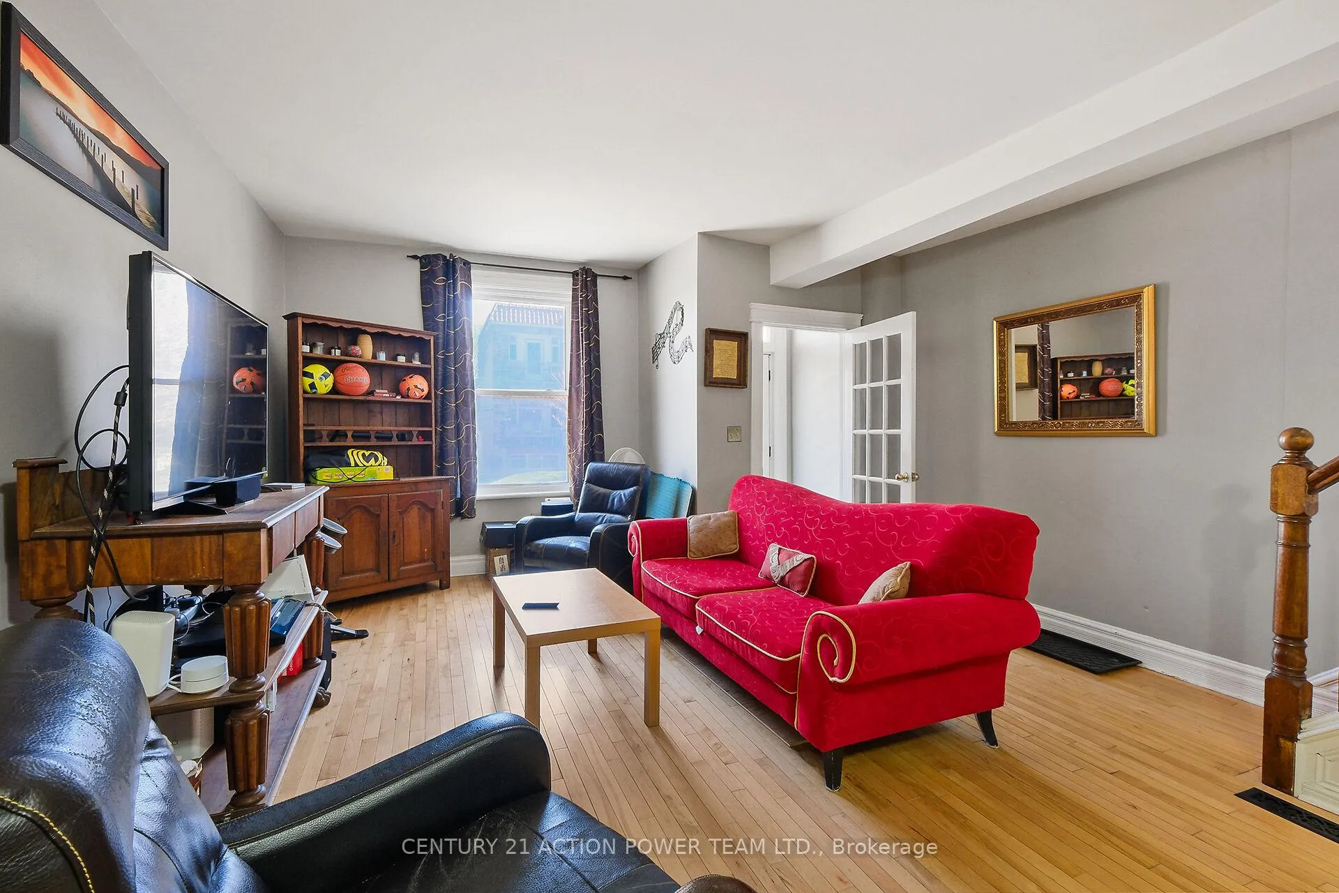 Photo 6 of 10 Lower Charlotte Street, Ottawa, Lower Town — HOMEH