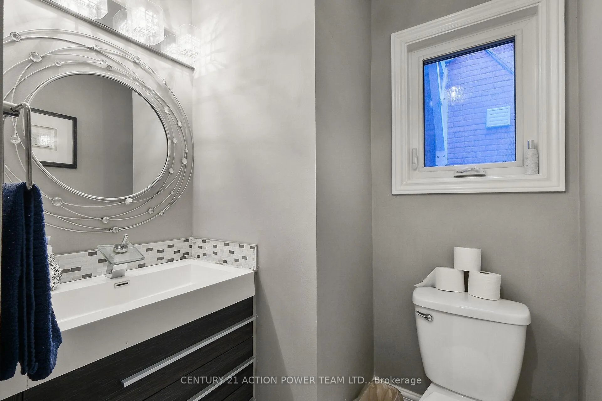 Photo 15 of 10 Lower Charlotte Street, Ottawa, Lower Town — HOMEH