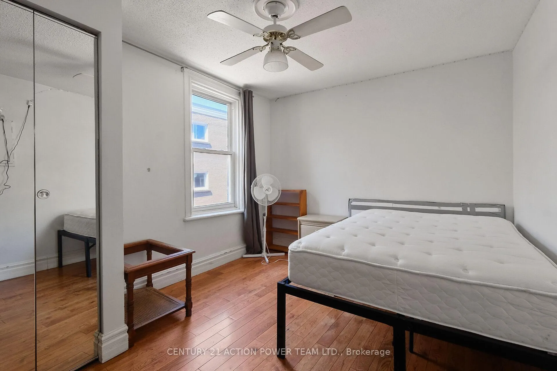 Photo 24 of 10 Lower Charlotte Street, Ottawa, Lower Town — HOMEH