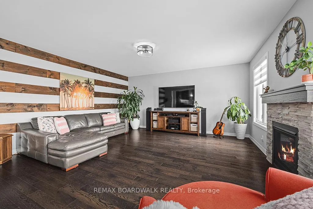Photo 14 of 353 Sweetclover Way, Ottawa, Avalon West — HOMEH
