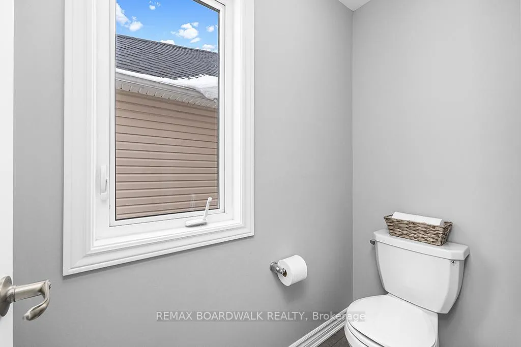 Photo 35 of 353 Sweetclover Way, Ottawa, Avalon West — HOMEH