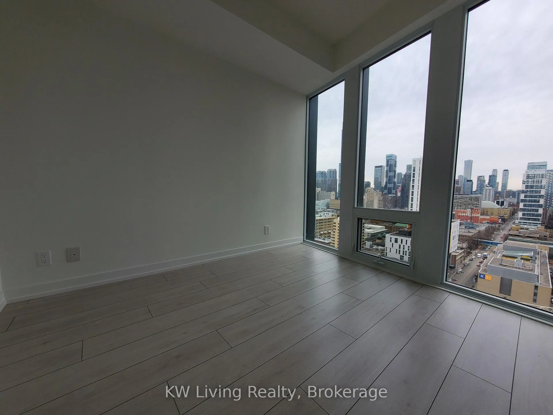Photo 6 of Unit 2911, 60 Shuter Street, Toronto, Church-Yonge Corridor — HOMEH