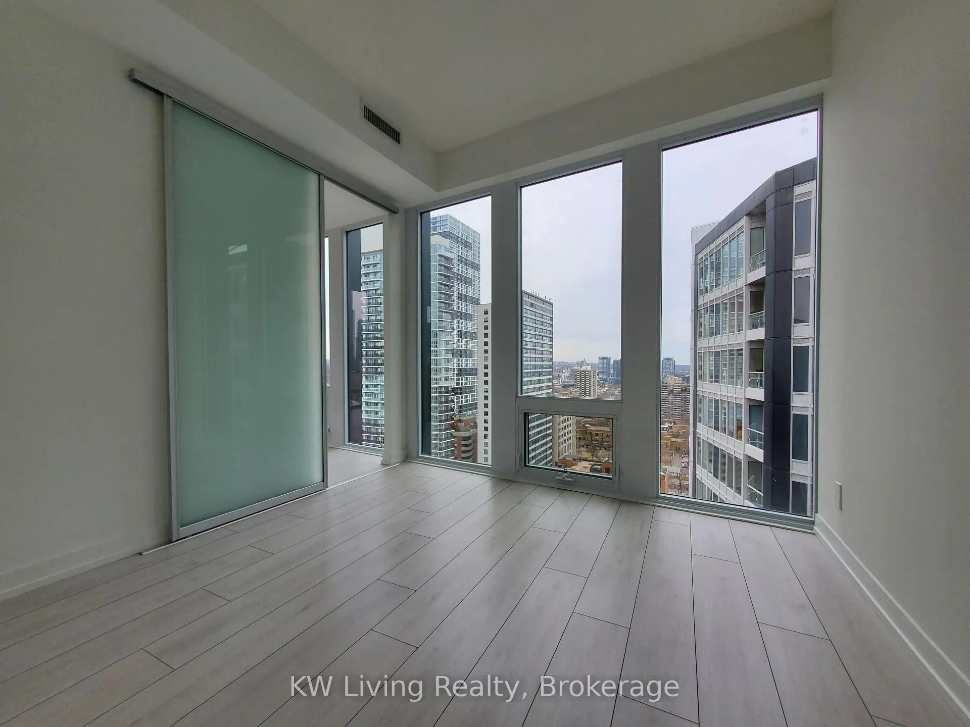 Photo 11 of Unit 2911, 60 Shuter Street, Toronto, Church-Yonge Corridor — HOMEH