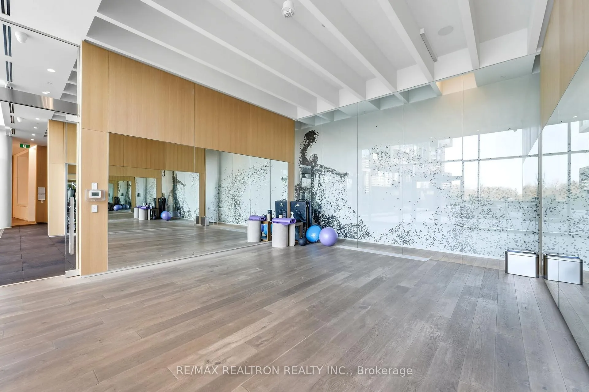 Photo 17 of Unit 1907, 5 Soudan Avenue, Toronto, Mount Pleasant West — HOMEH