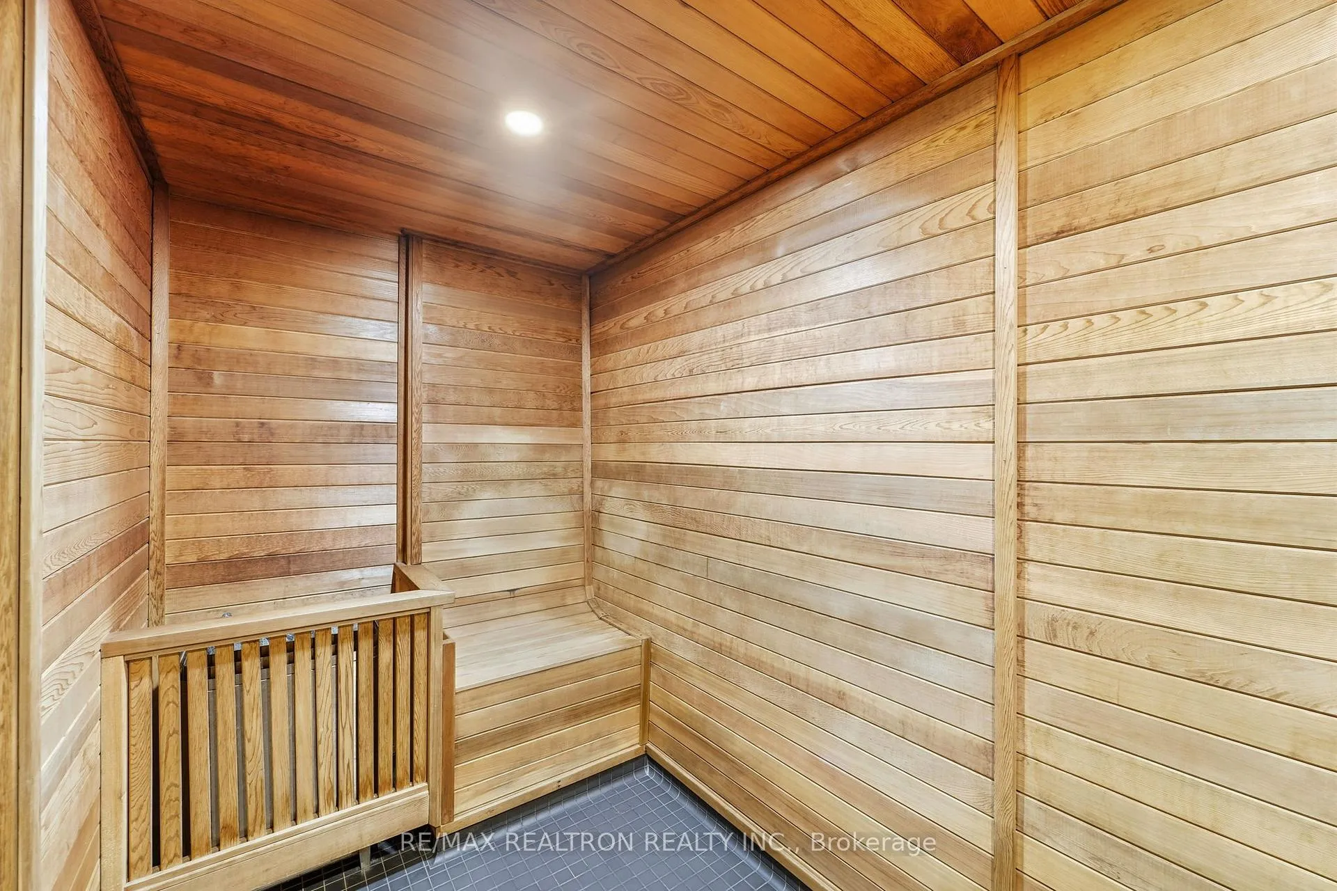 Photo 18 of Unit 1907, 5 Soudan Avenue, Toronto, Mount Pleasant West — HOMEH