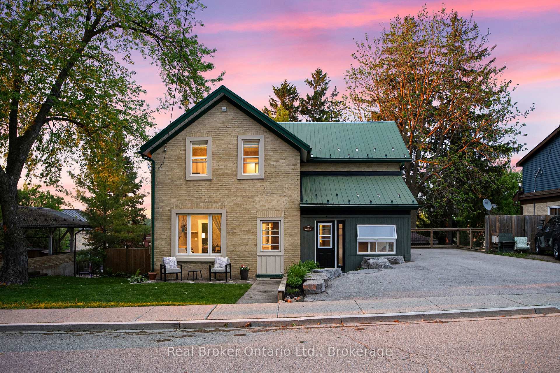 Photo 44 of 16 High Street, Mapleton, Rural Mapleton — HOMEH