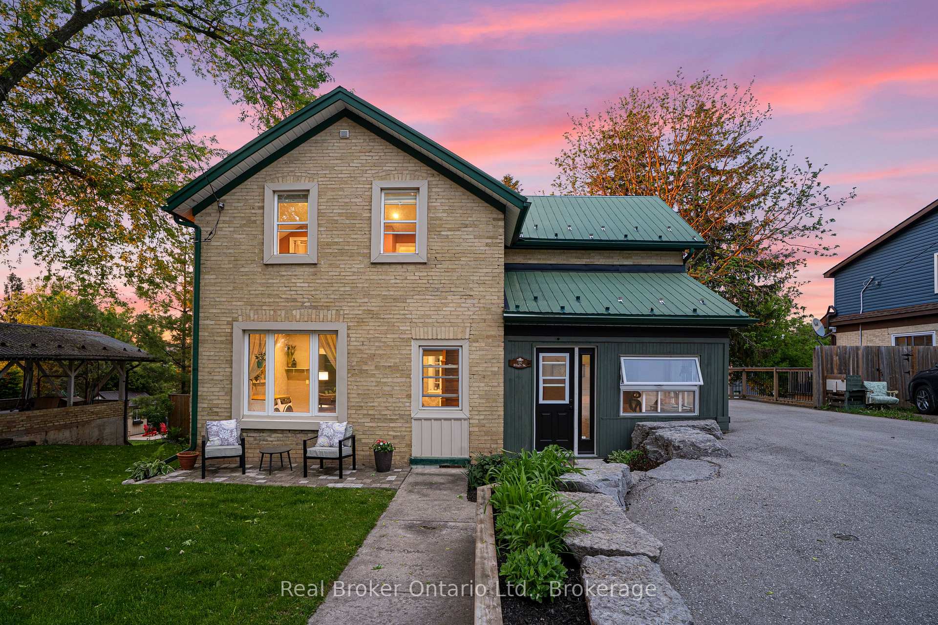 Photo 45 of 16 High Street, Mapleton, Rural Mapleton — HOMEH