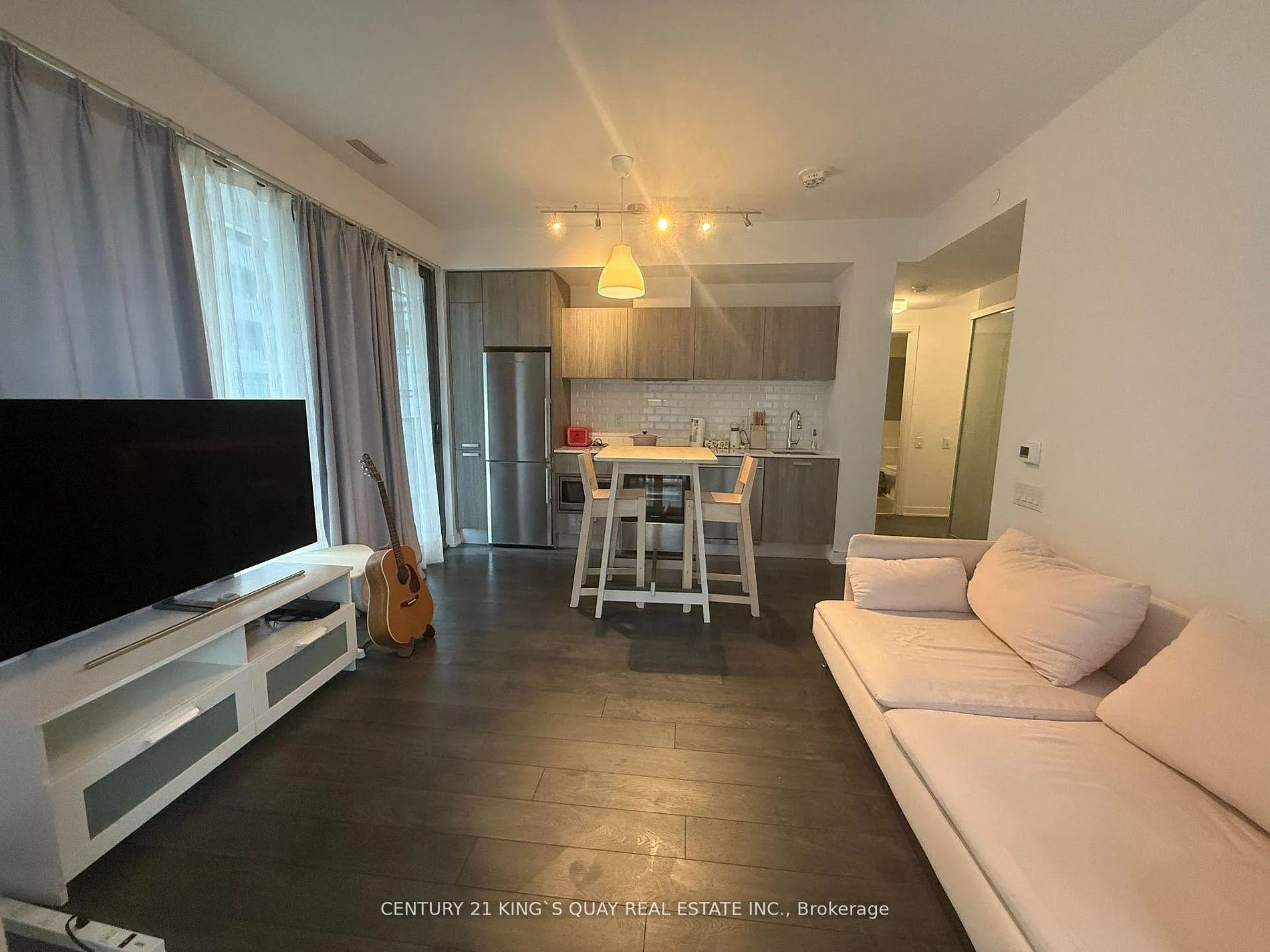 Photo 4 of Unit 405, 50 Charles Street E, Toronto, Church-Yonge Corridor — HOMEH