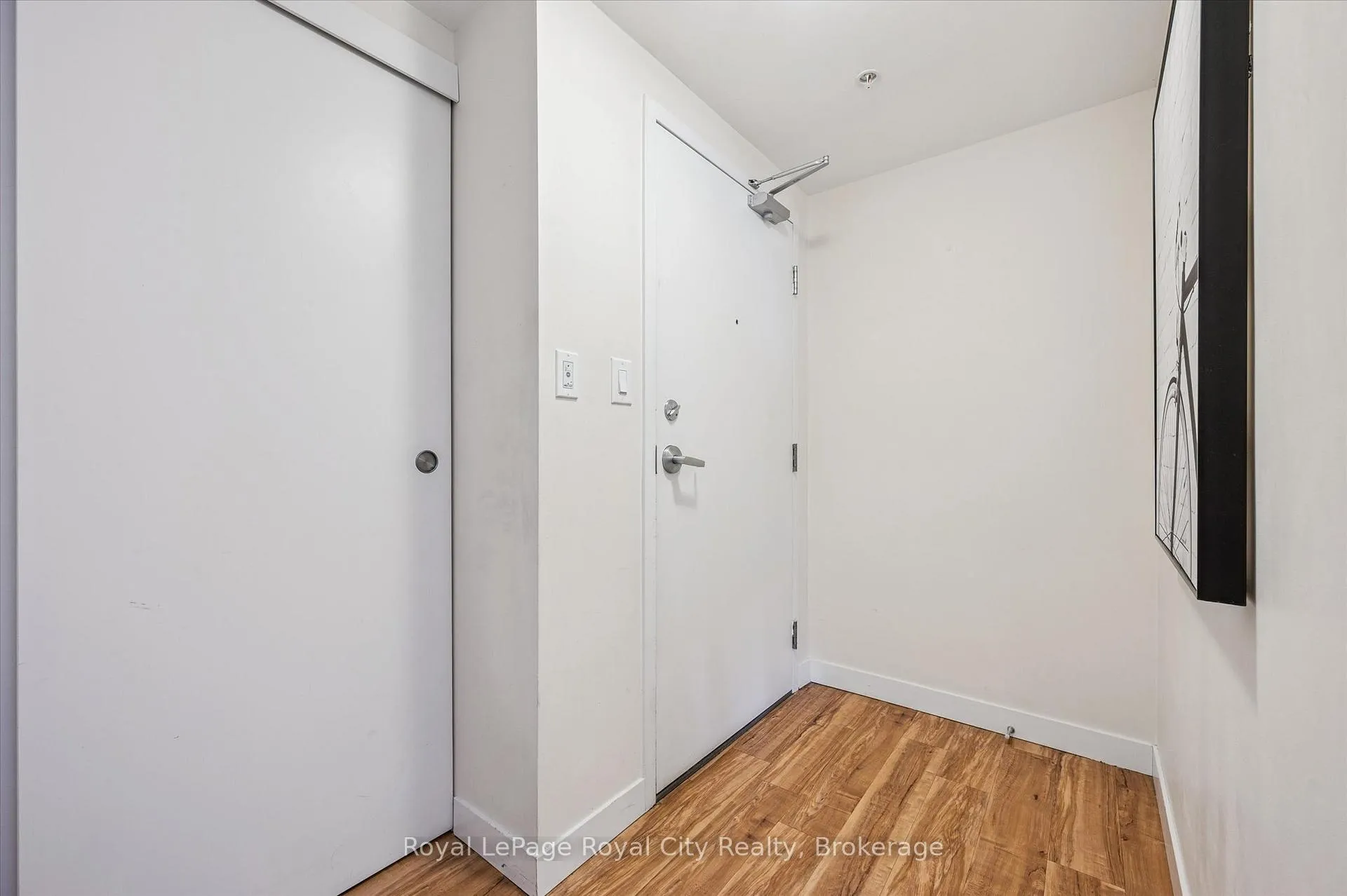 Photo 7 of Unit 605, 5 Gordon Street, Guelph, Downtown — HOMEH