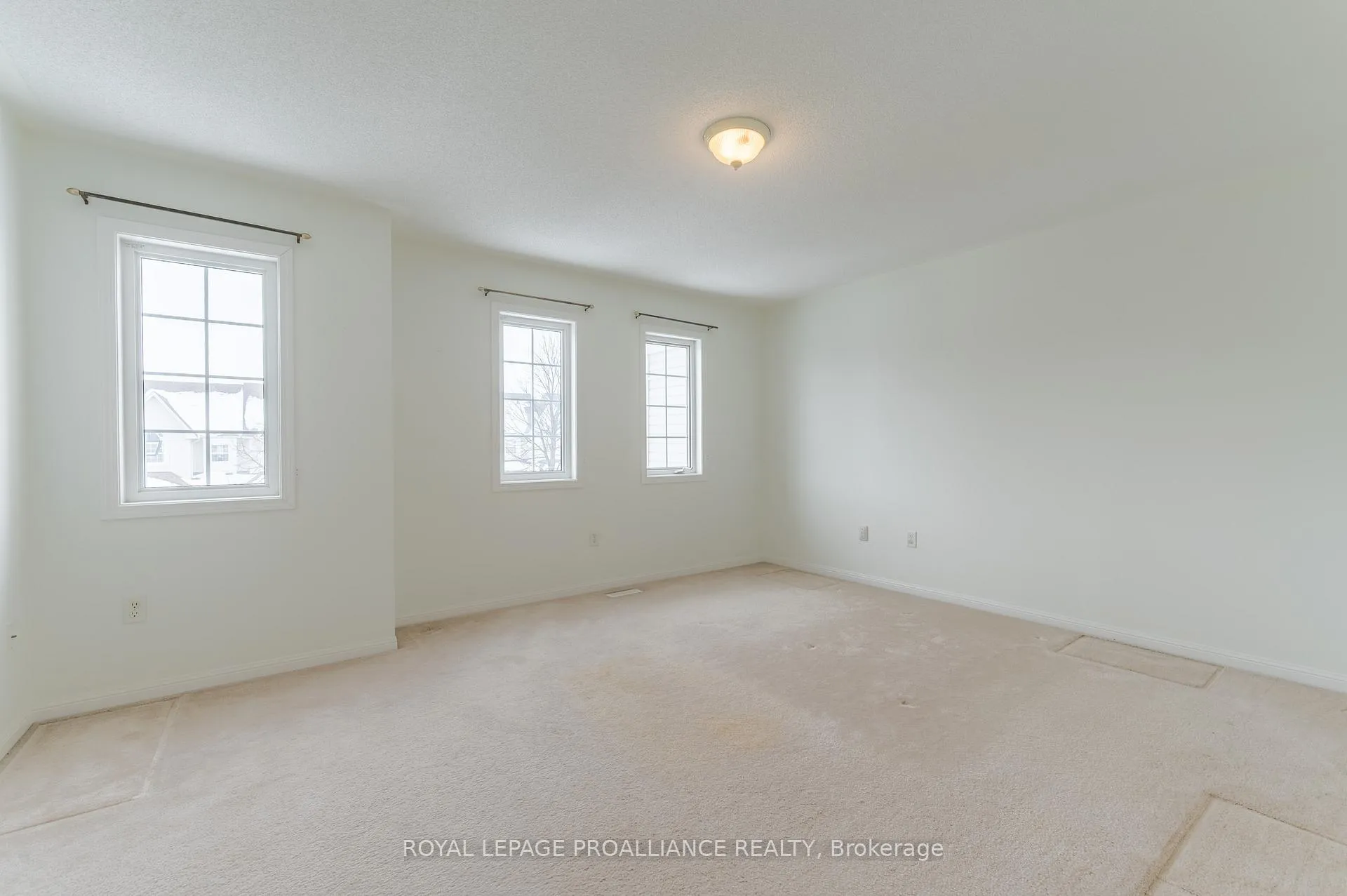Photo 26 of 56 Toscana Drive, Whitby, Taunton North — HOMEH
