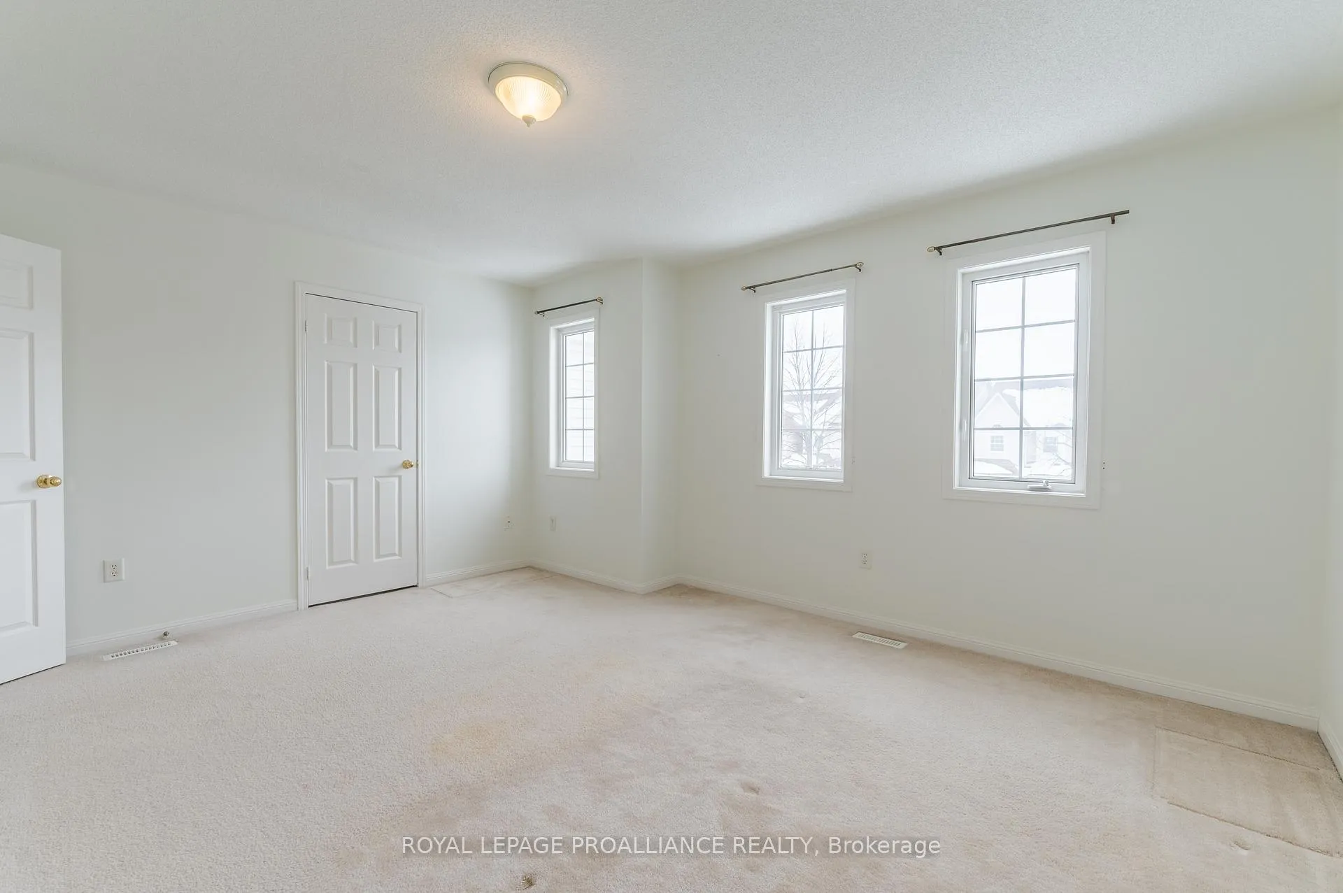Photo 28 of 56 Toscana Drive, Whitby, Taunton North — HOMEH