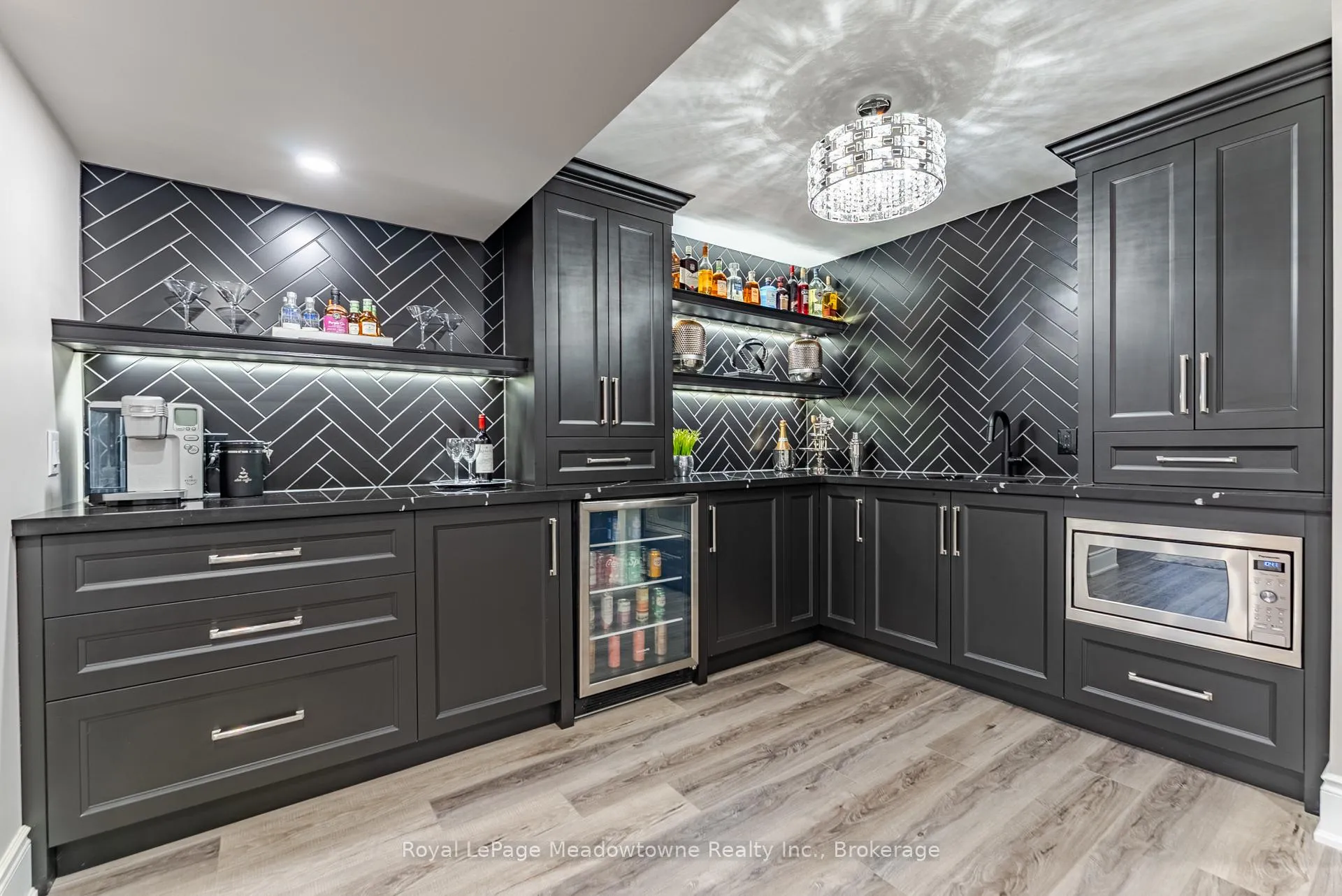 Photo 36 of 400 Mickey Court, Milton, Scott — HOMEH
