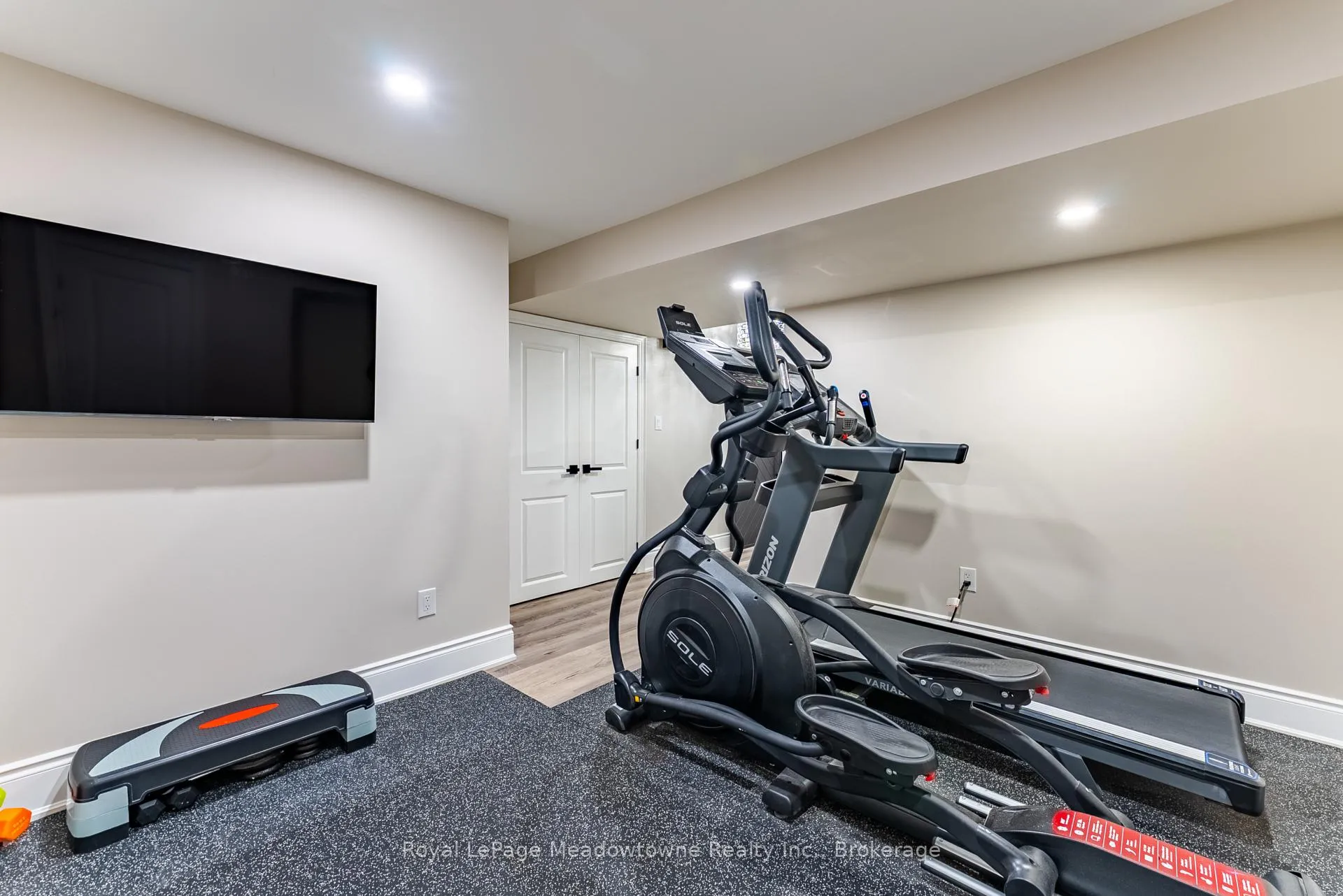 Photo 43 of 400 Mickey Court, Milton, Scott — HOMEH